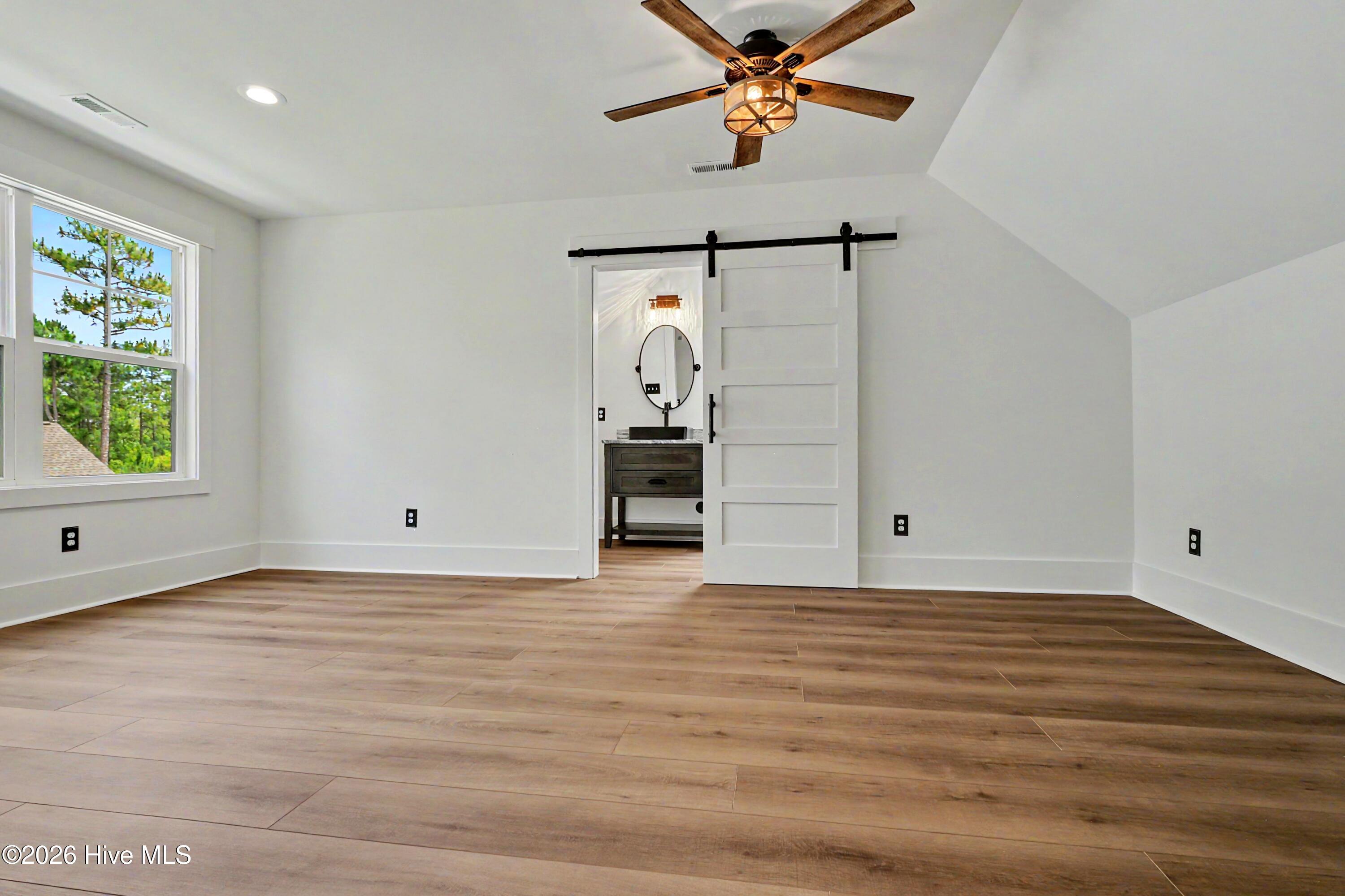 3570 White Spruce Glen Property Photo 39