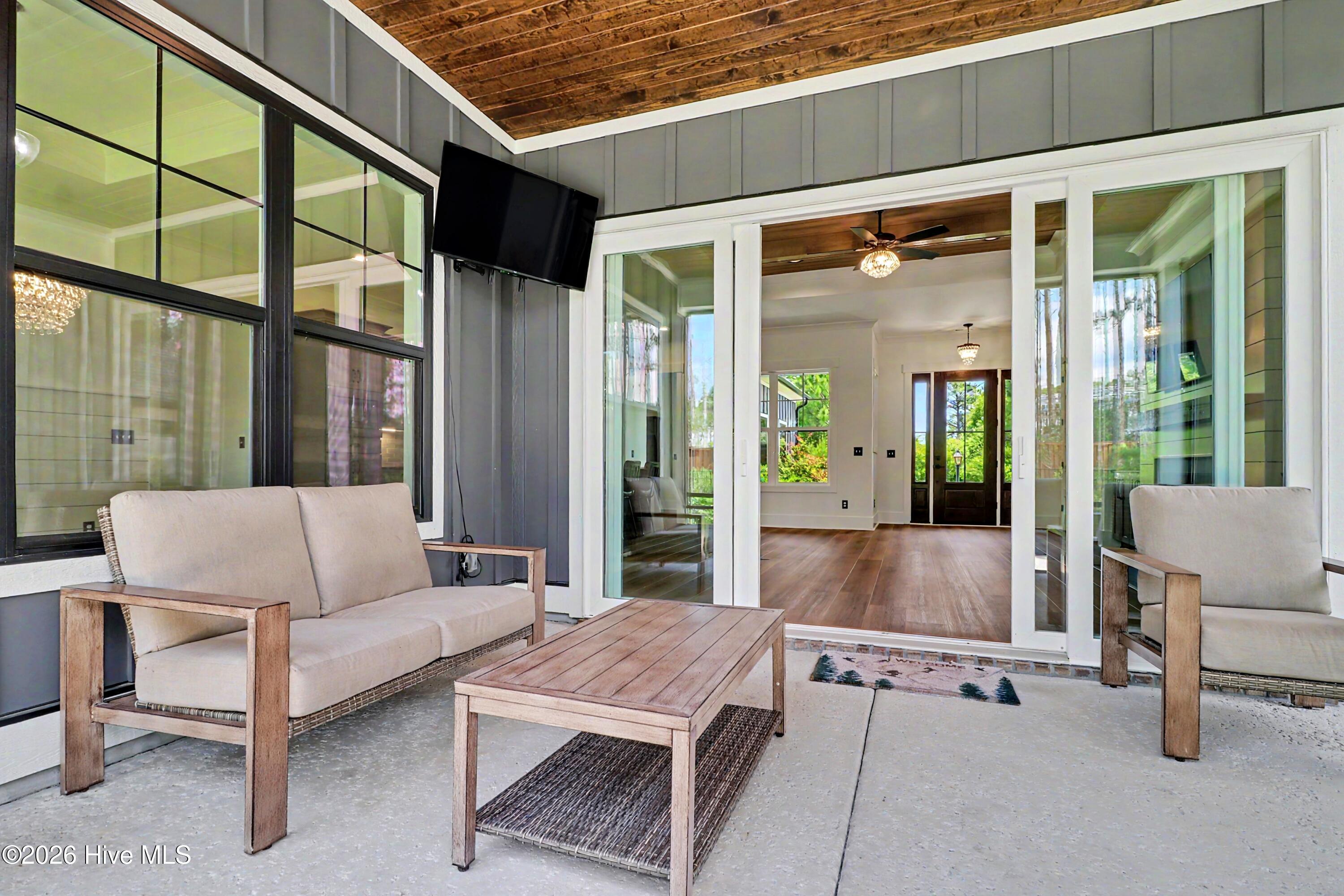 3570 White Spruce Glen Property Photo 47
