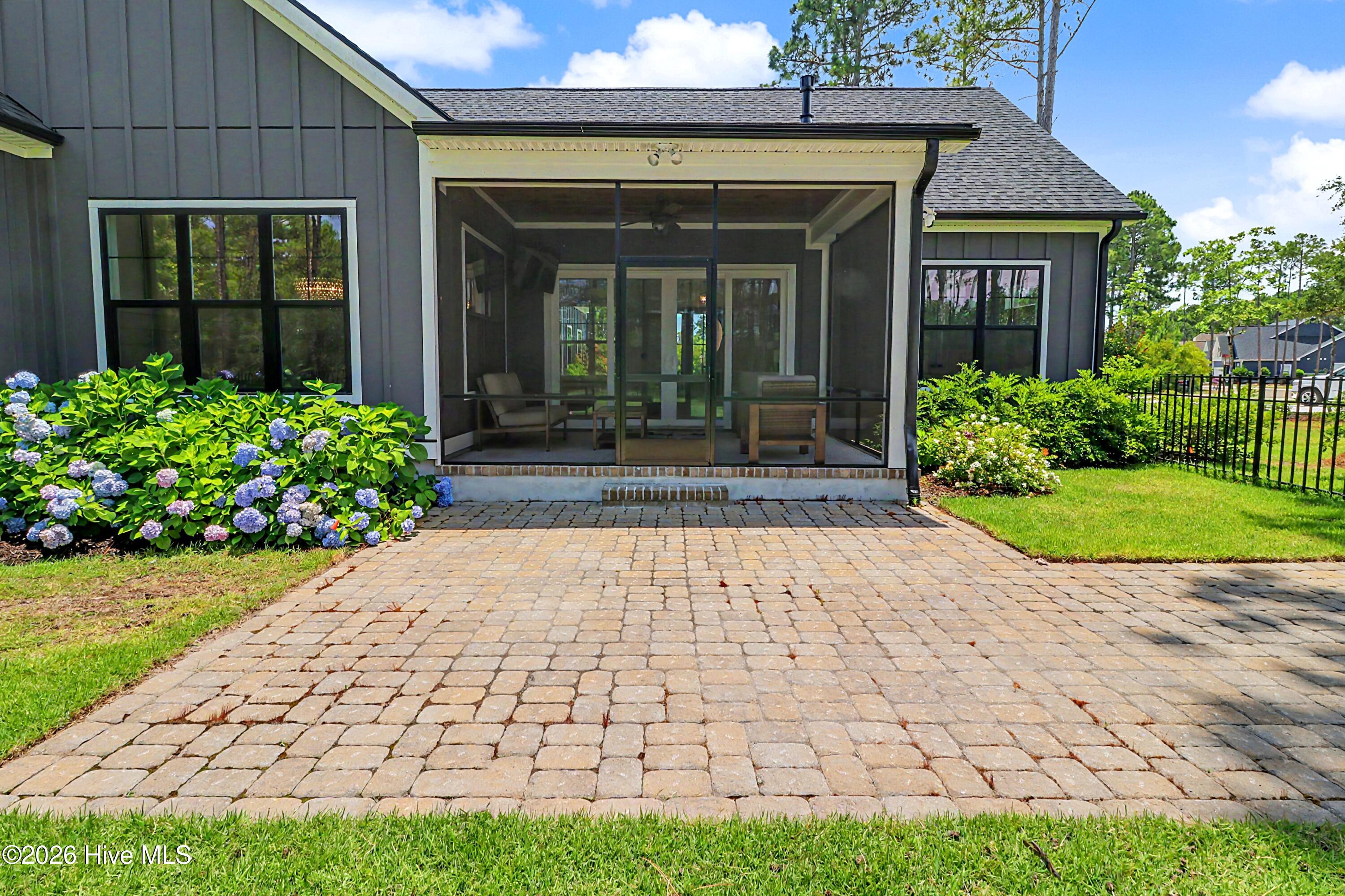 3570 White Spruce Glen Property Photo 50