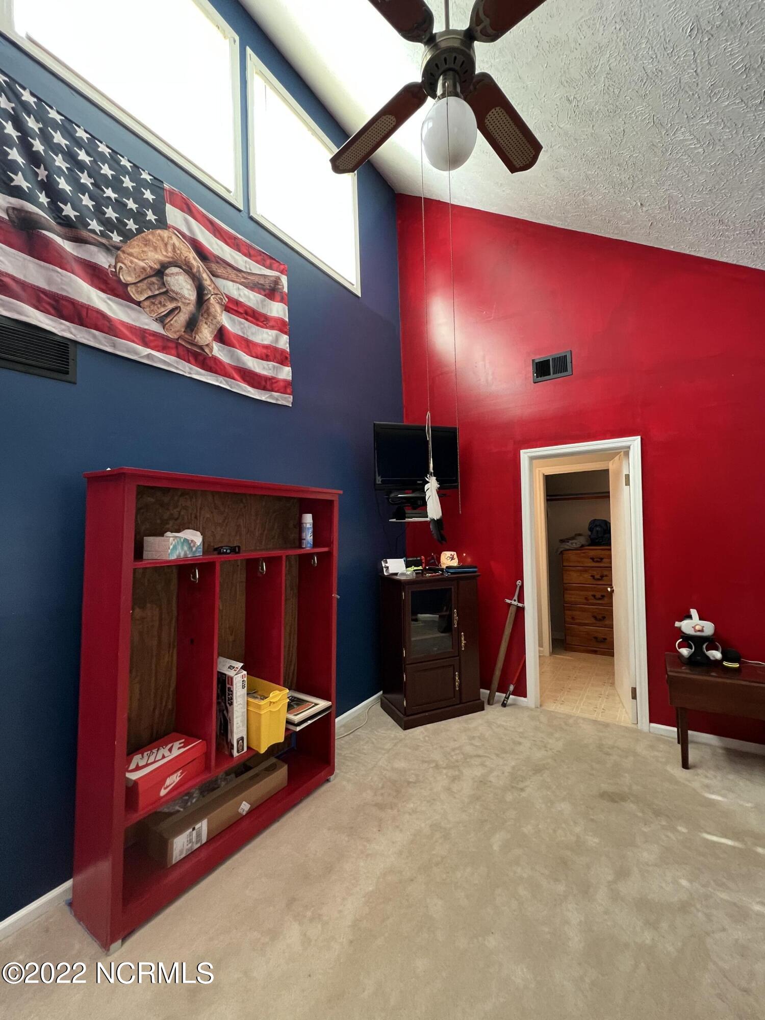 12040 Mccormick Drive Property Photo 12