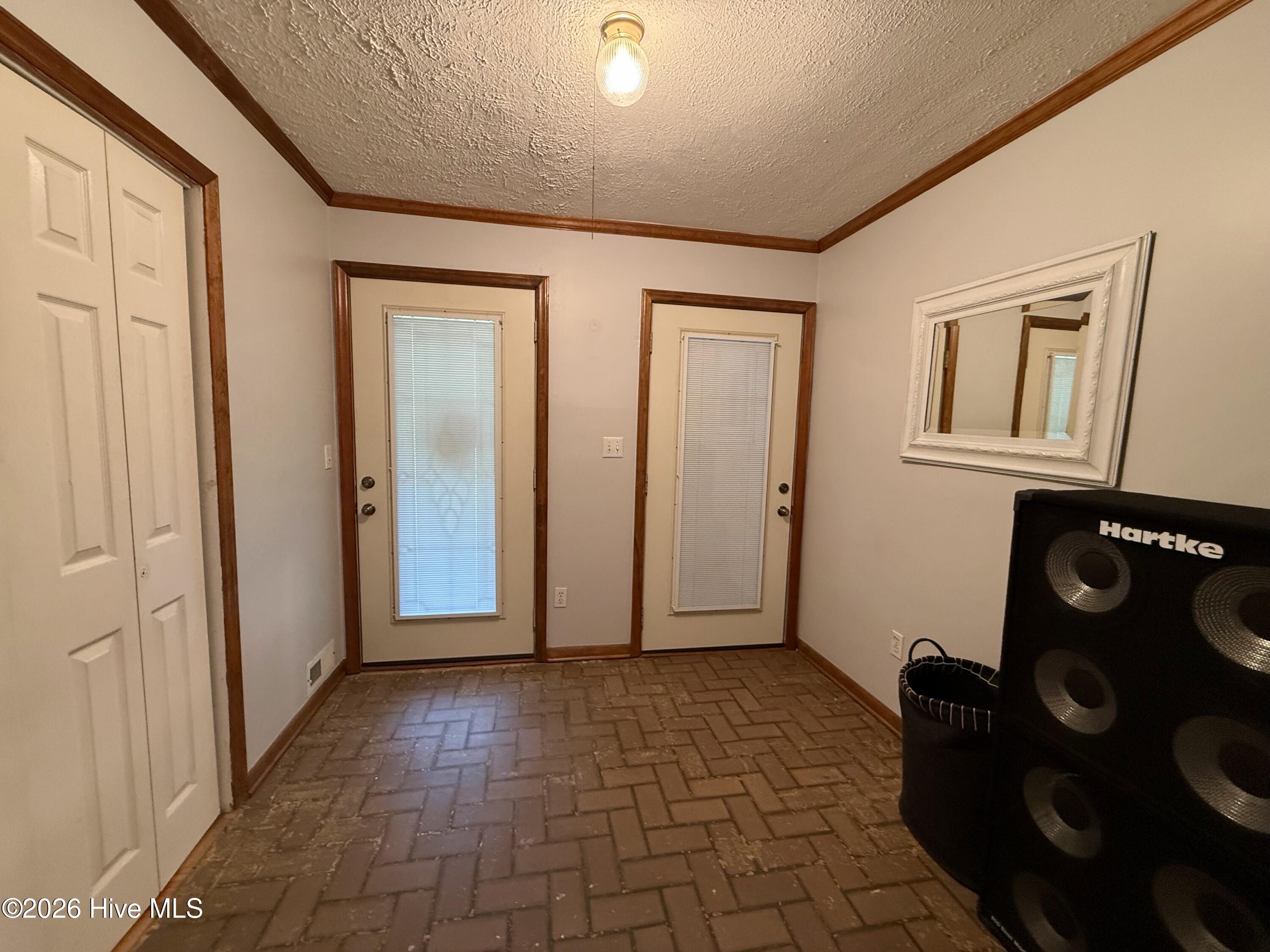 12040 Mccormick Drive Property Photo 32