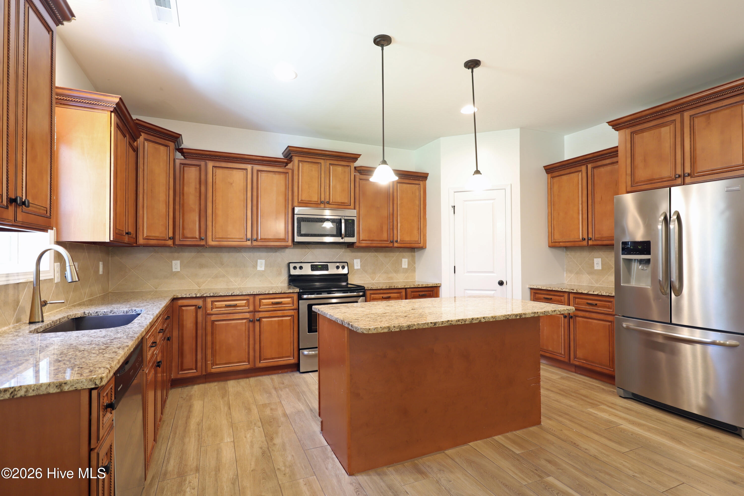 39 Forest Lake Drive Property Photo 18