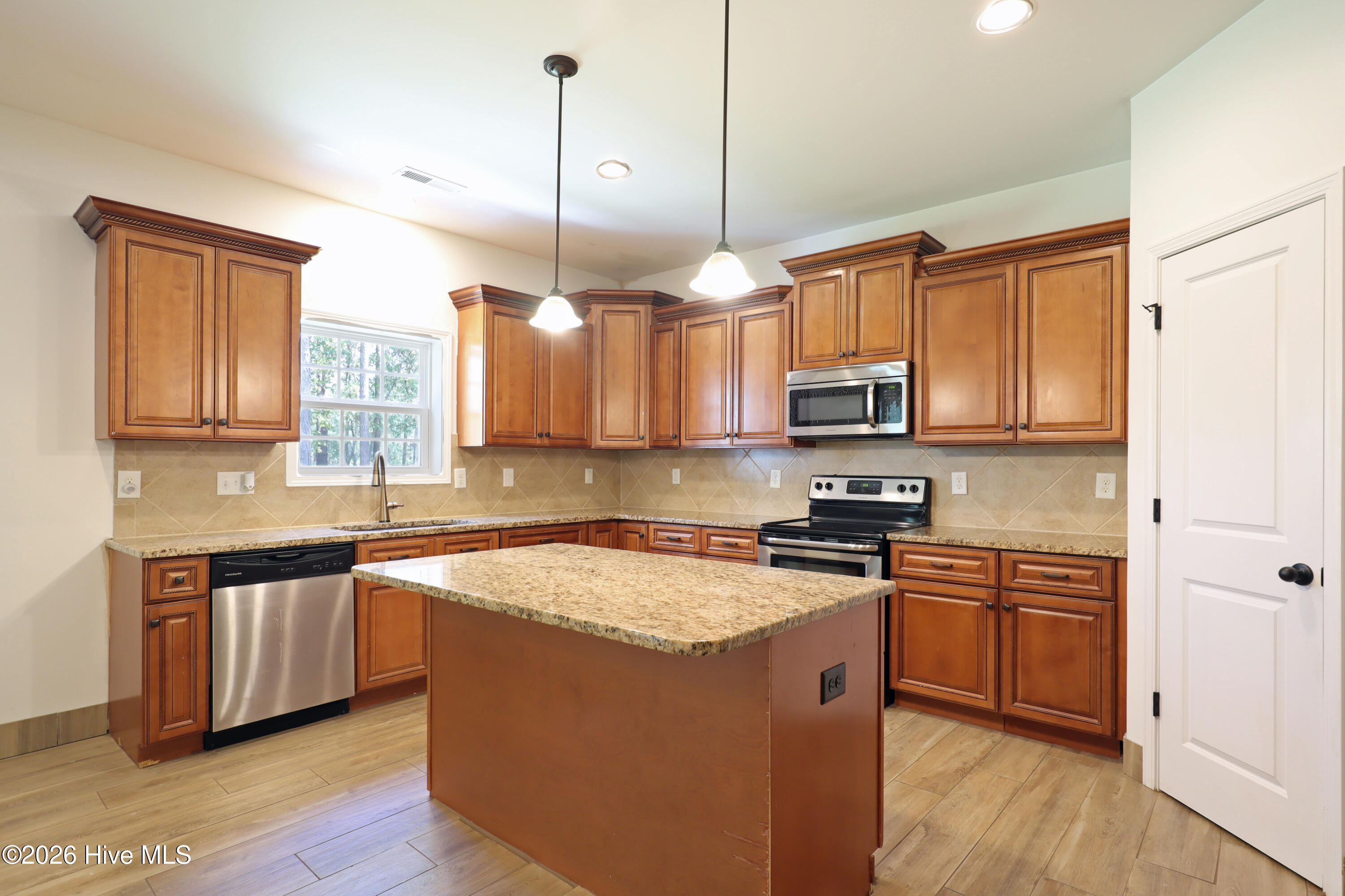 39 Forest Lake Drive Property Photo 19