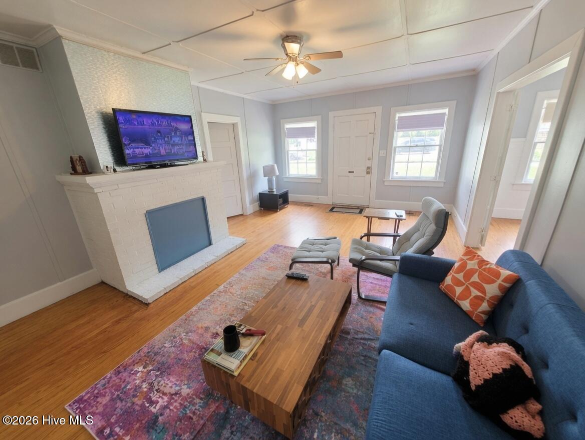 204 Jefferson Street Property Photo 13