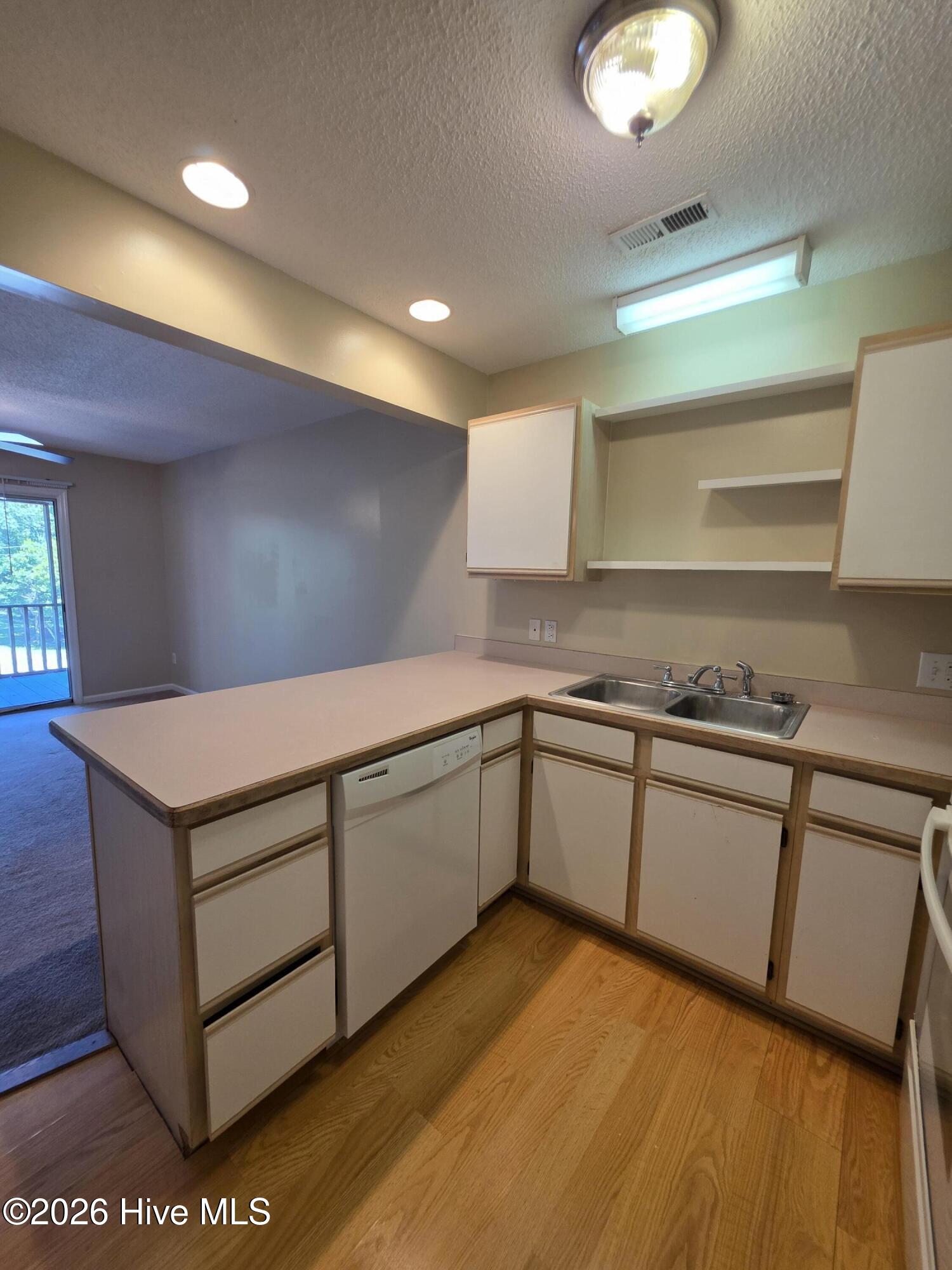 113 Craig Drive B Property Photo 7