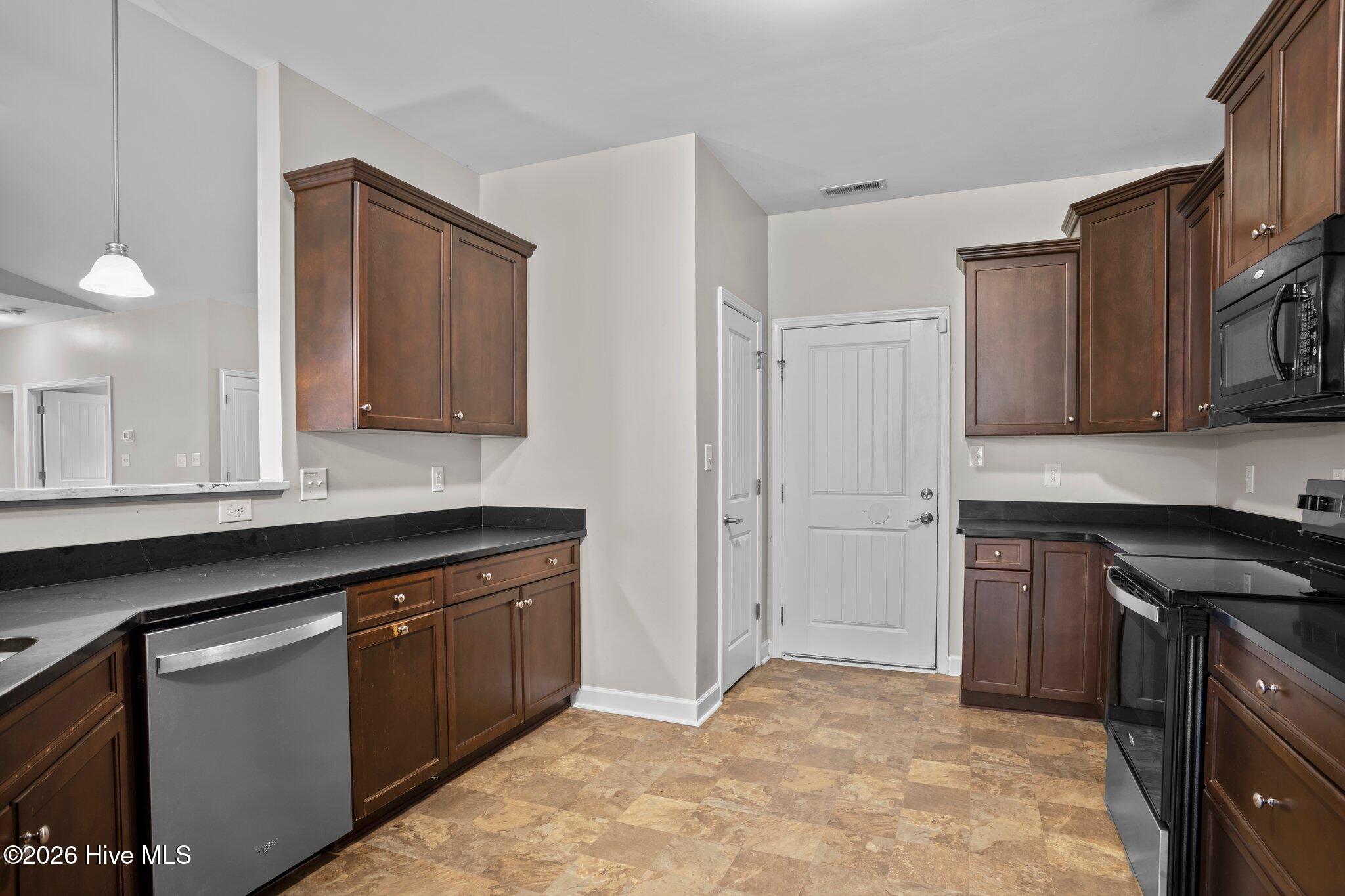 514 Aberdineshire Court Property Photo 11