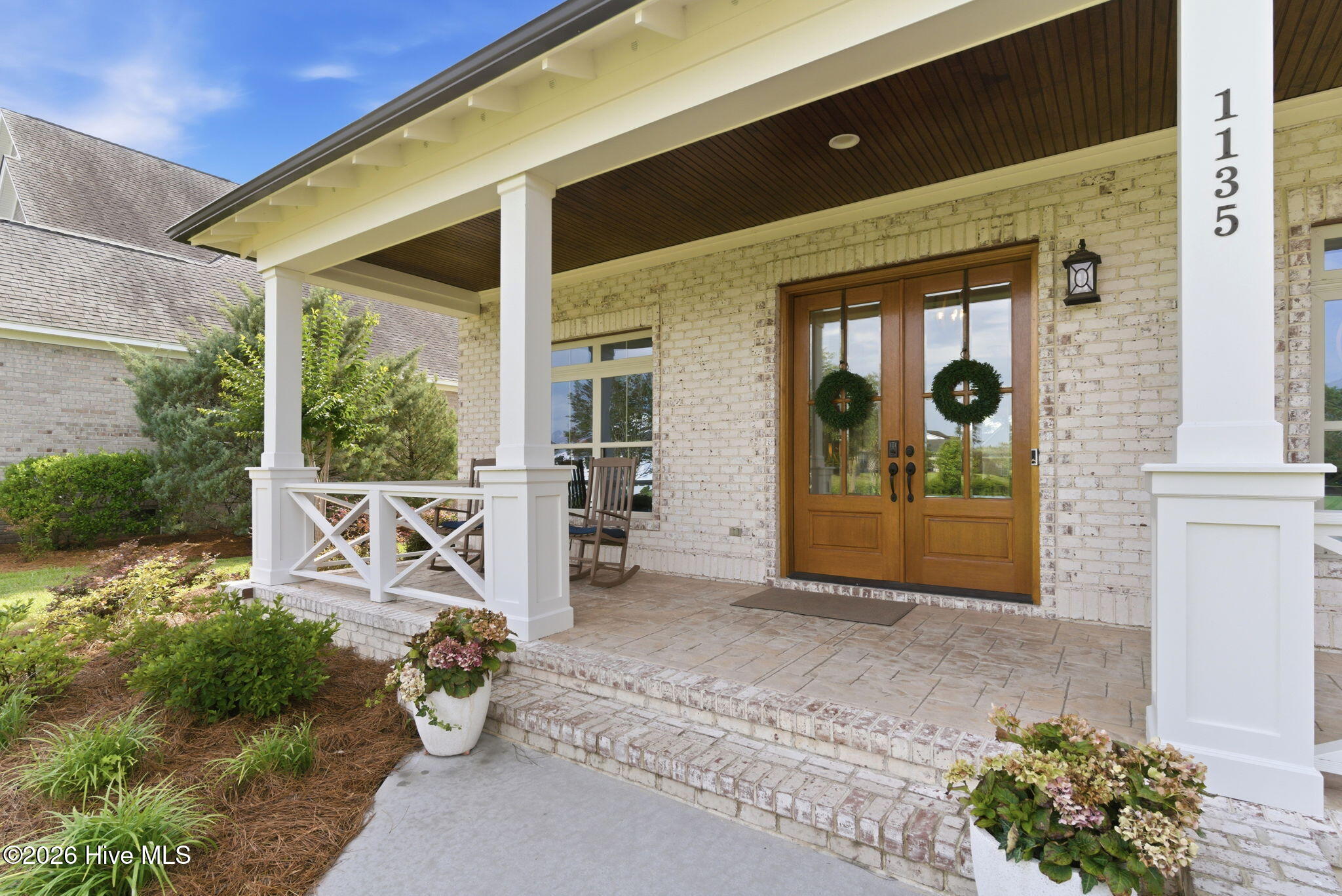 1135 Water Lily Way Property Photo 4