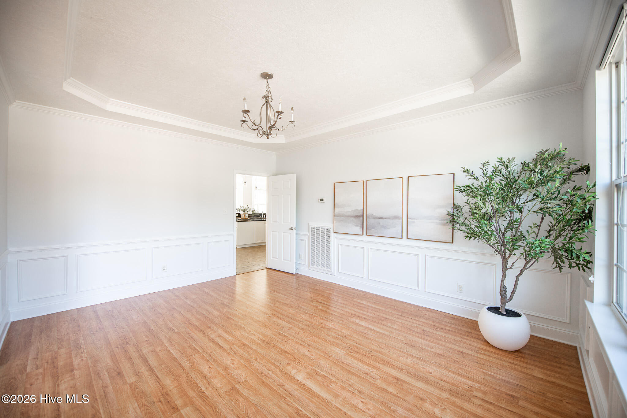 1612 Jamestown Avenue Property Photo 10