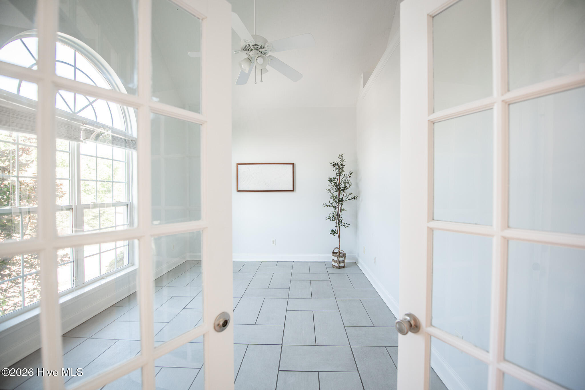 1612 Jamestown Avenue Property Photo 11