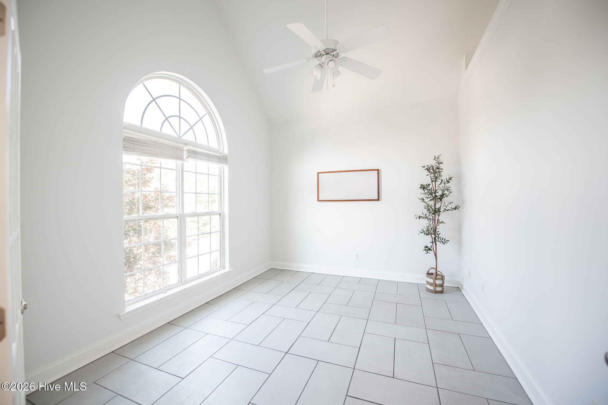 1612 Jamestown Avenue Property Photo 13