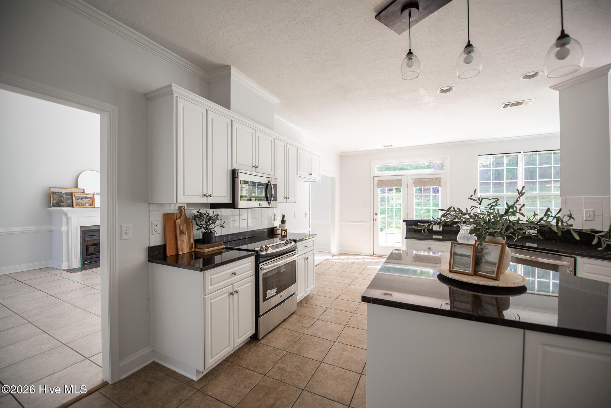 1612 Jamestown Avenue Property Photo 23