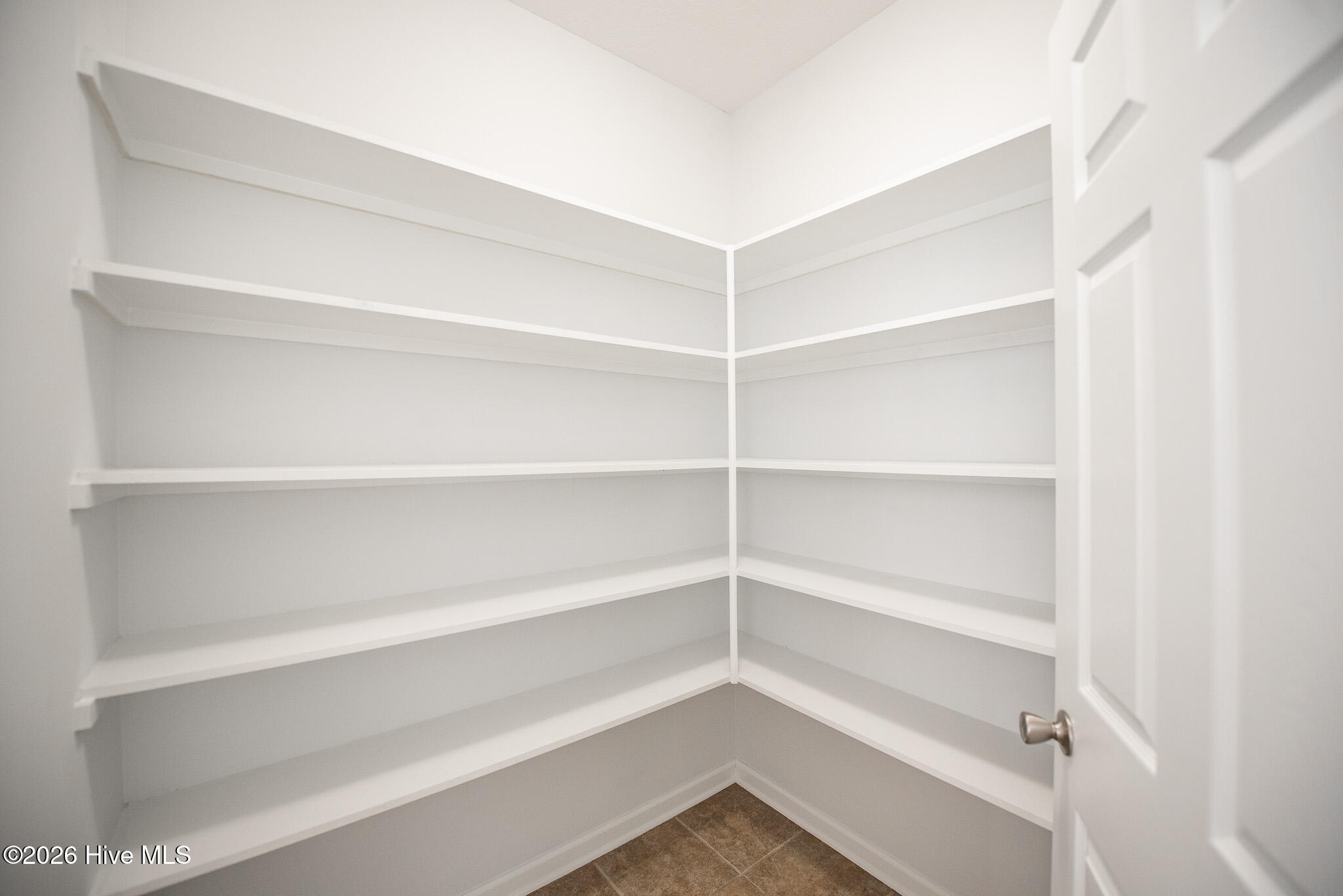 1612 Jamestown Avenue Property Photo 30