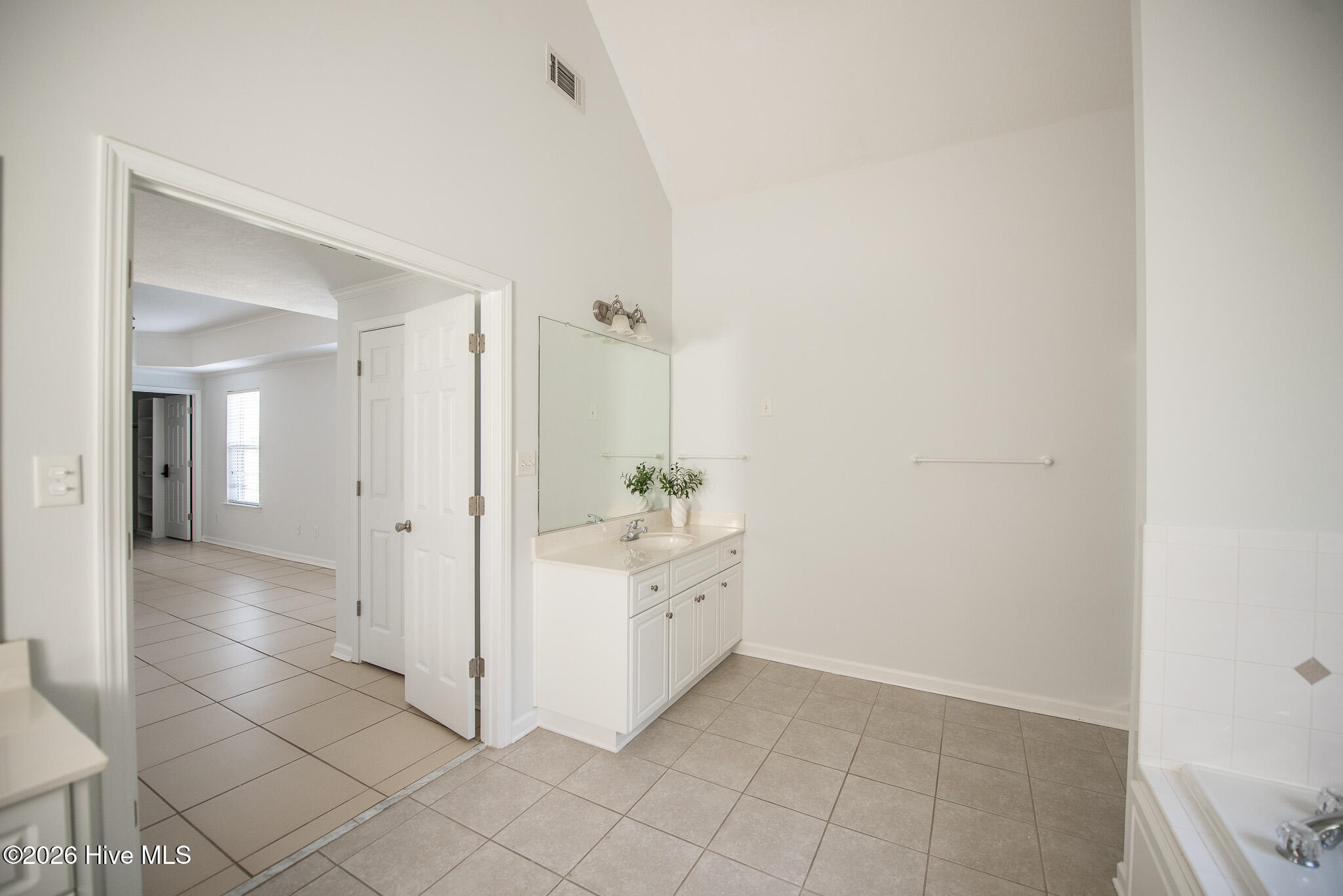 1612 Jamestown Avenue Property Photo 40