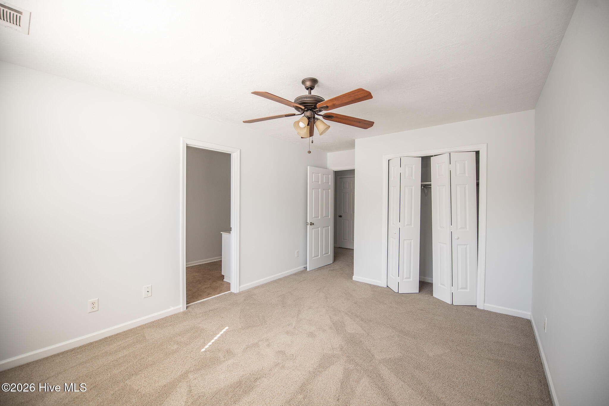 1612 Jamestown Avenue Property Photo 49