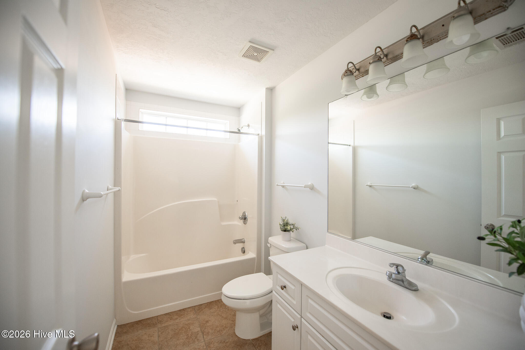 1612 Jamestown Avenue Property Photo 50