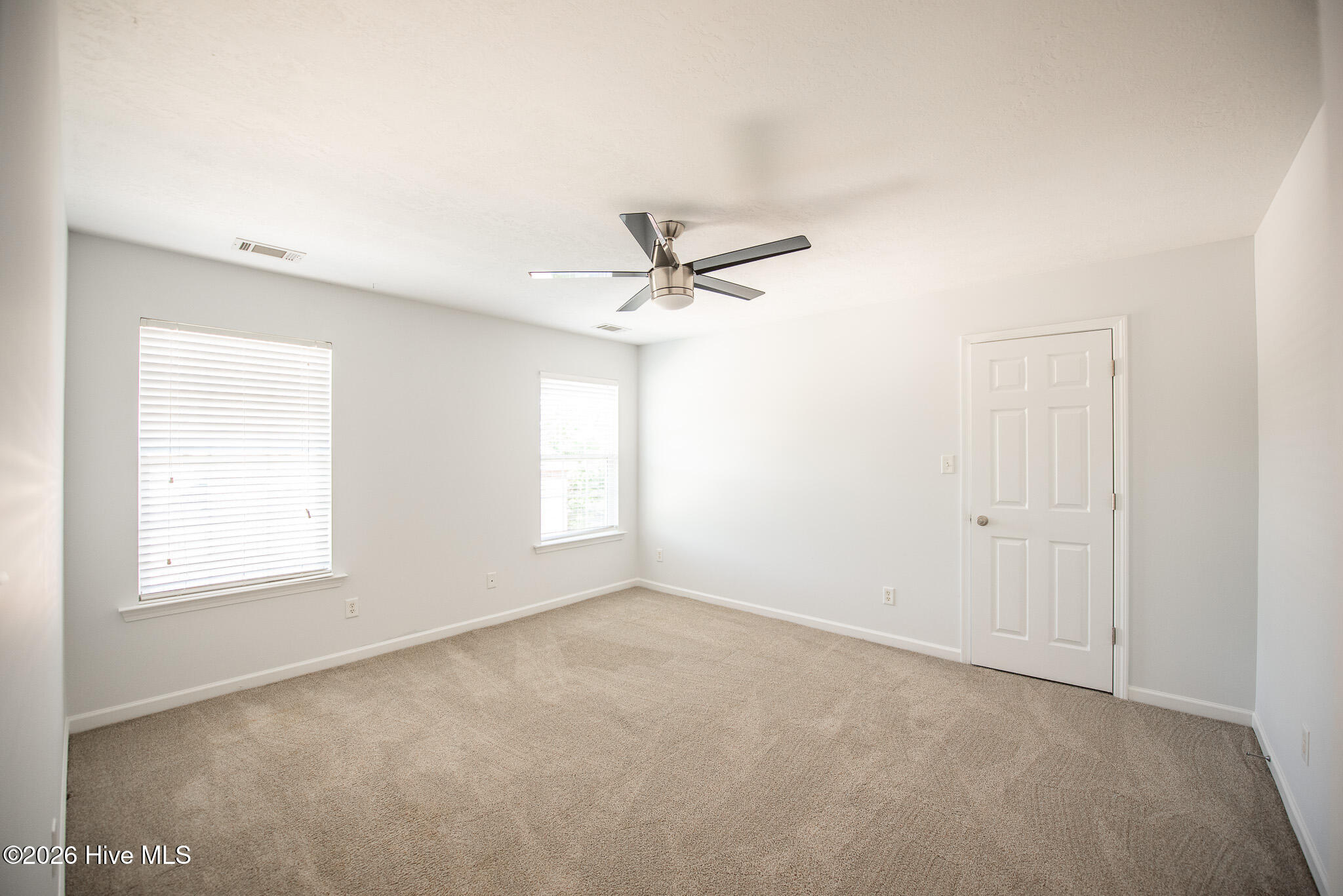 1612 Jamestown Avenue Property Photo 52
