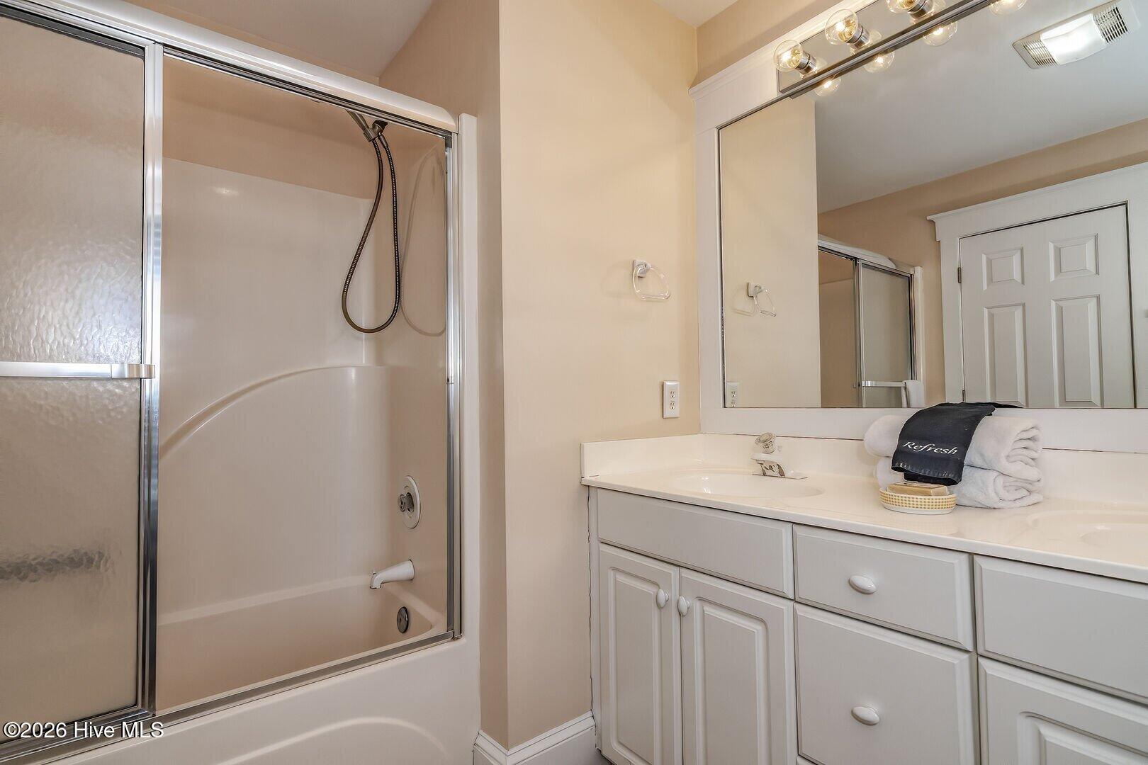 905 Bramble Reach # B Property Photo 17