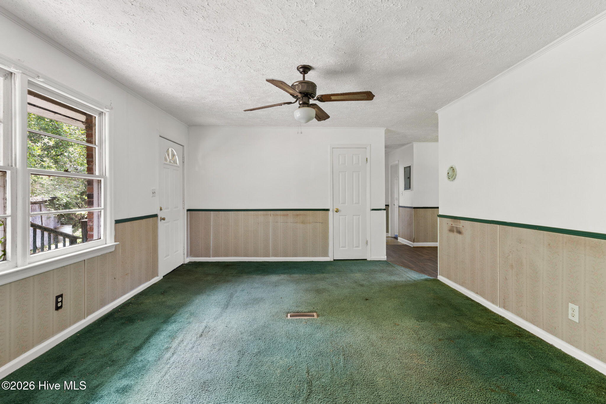 34 Elm Loop Lane Property Photo 8