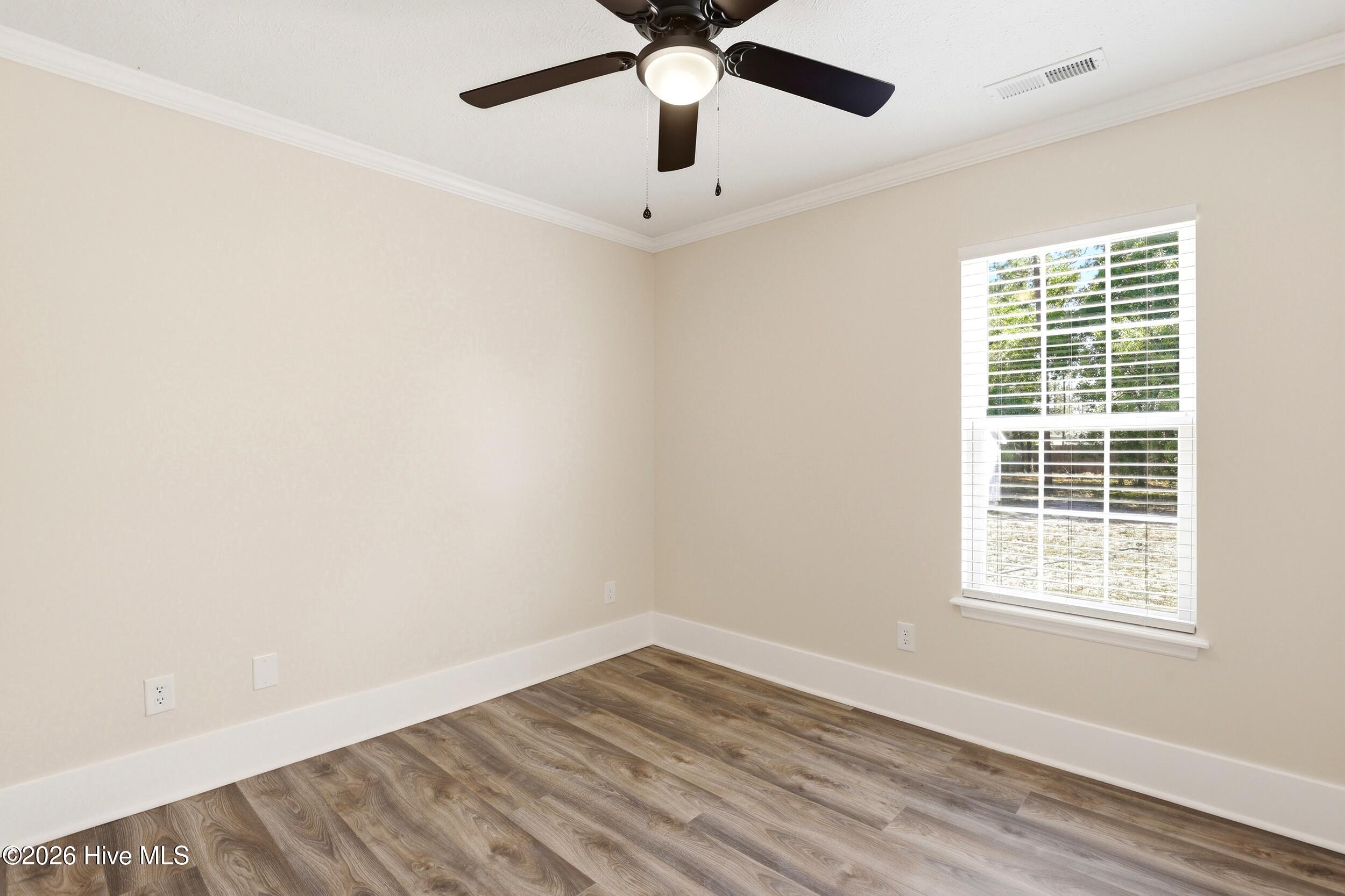 87 S High Point Road Property Photo 19