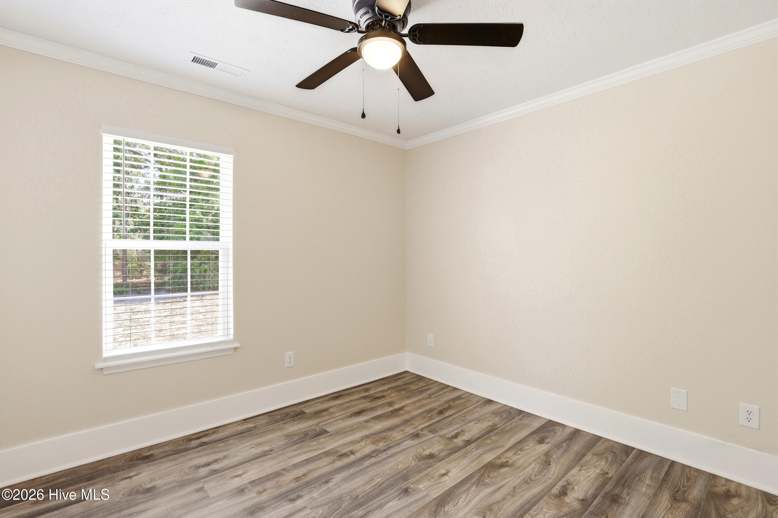 87 S High Point Road Property Photo 21