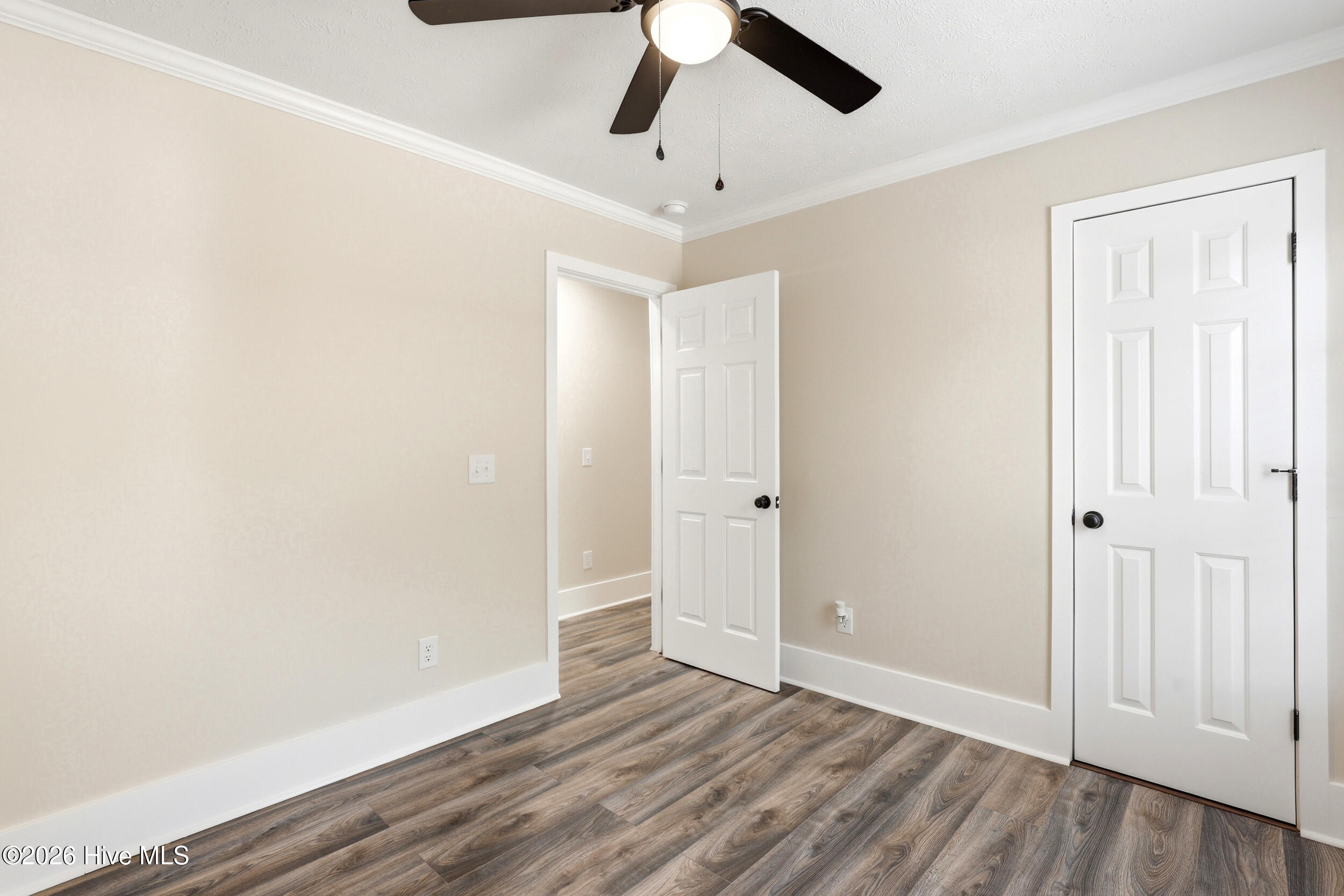 87 S High Point Road Property Photo 22