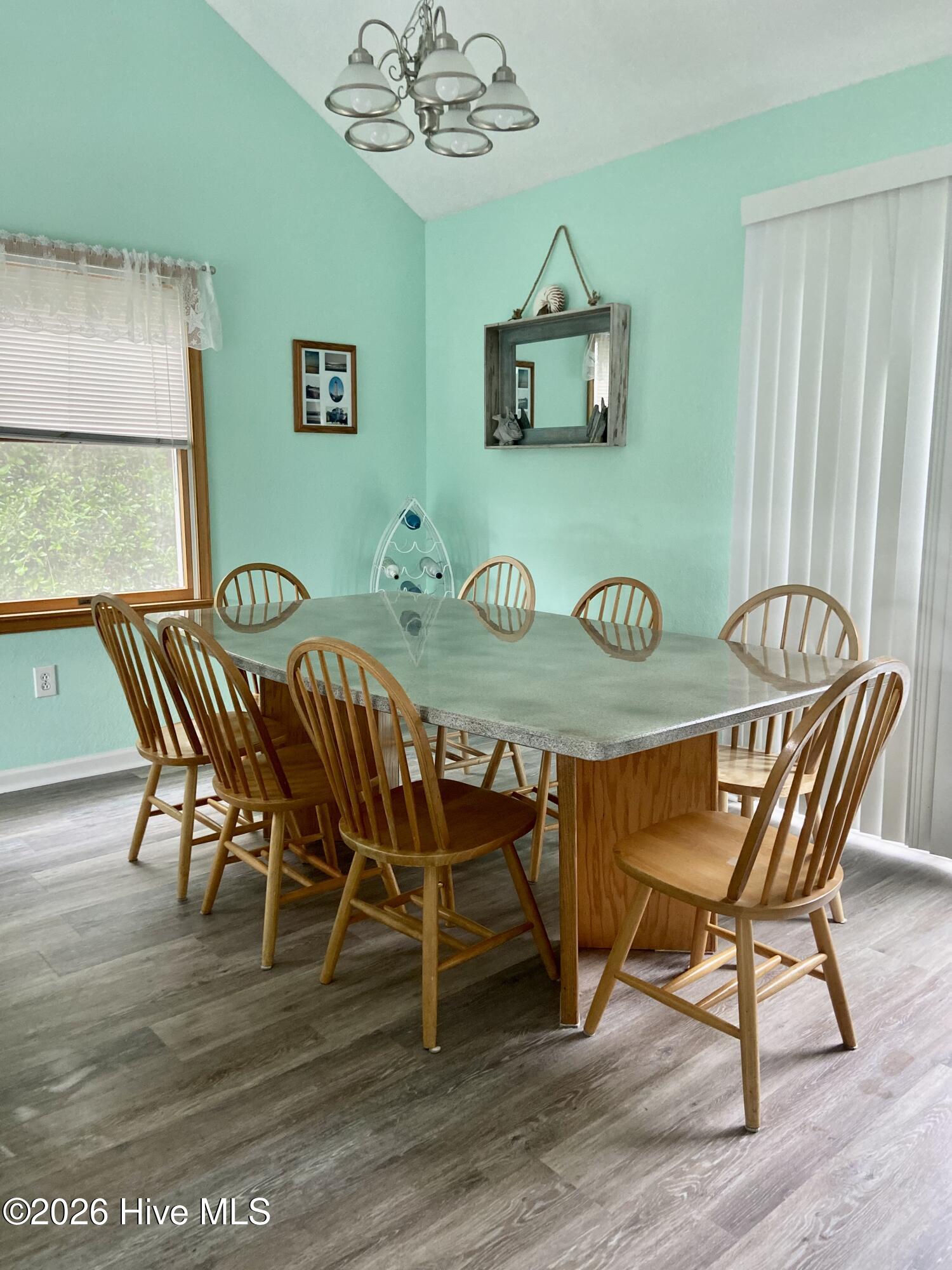 1278 Lakeside Drive Property Photo 8