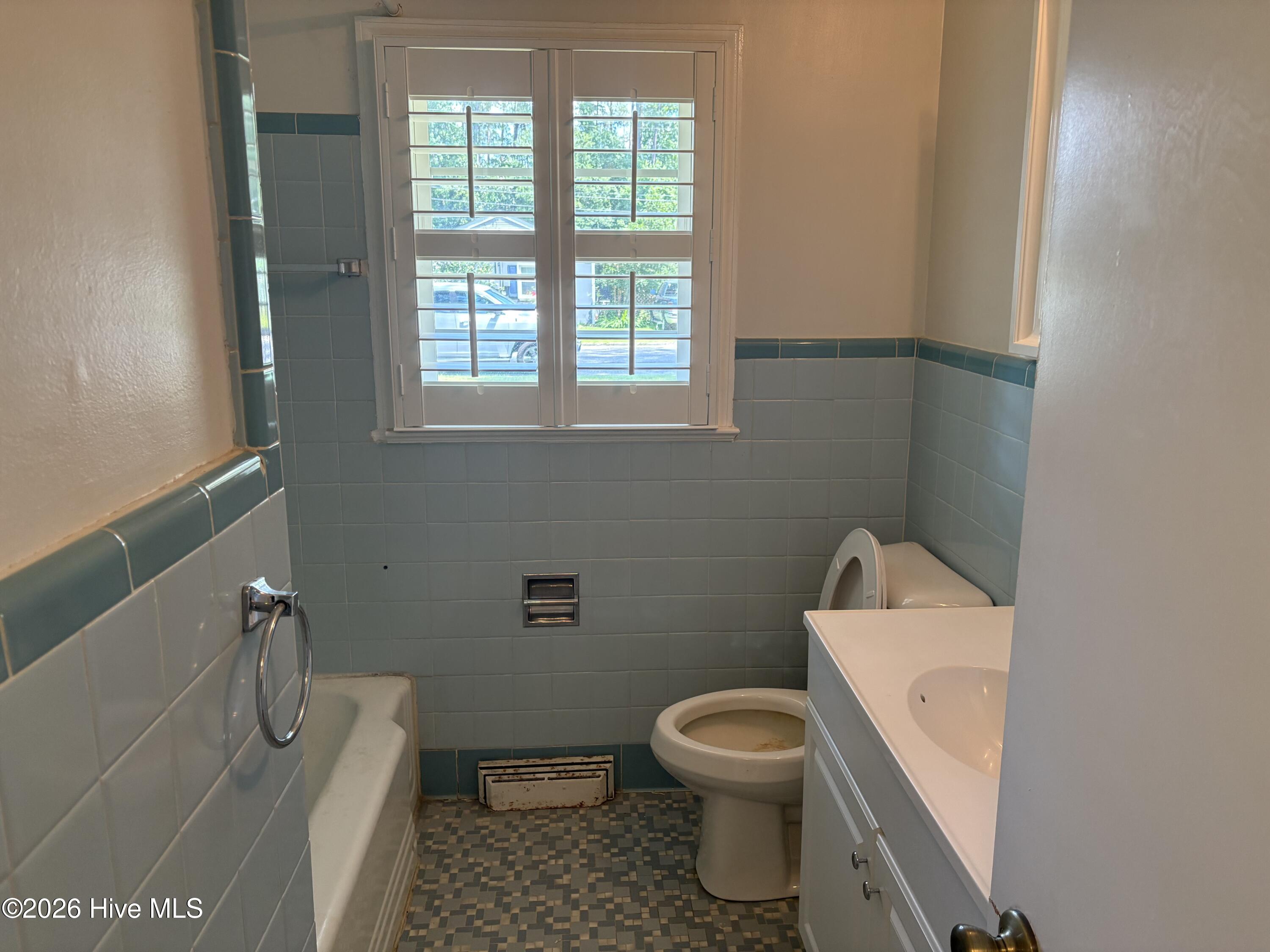 125 Tucker Street Property Photo 8