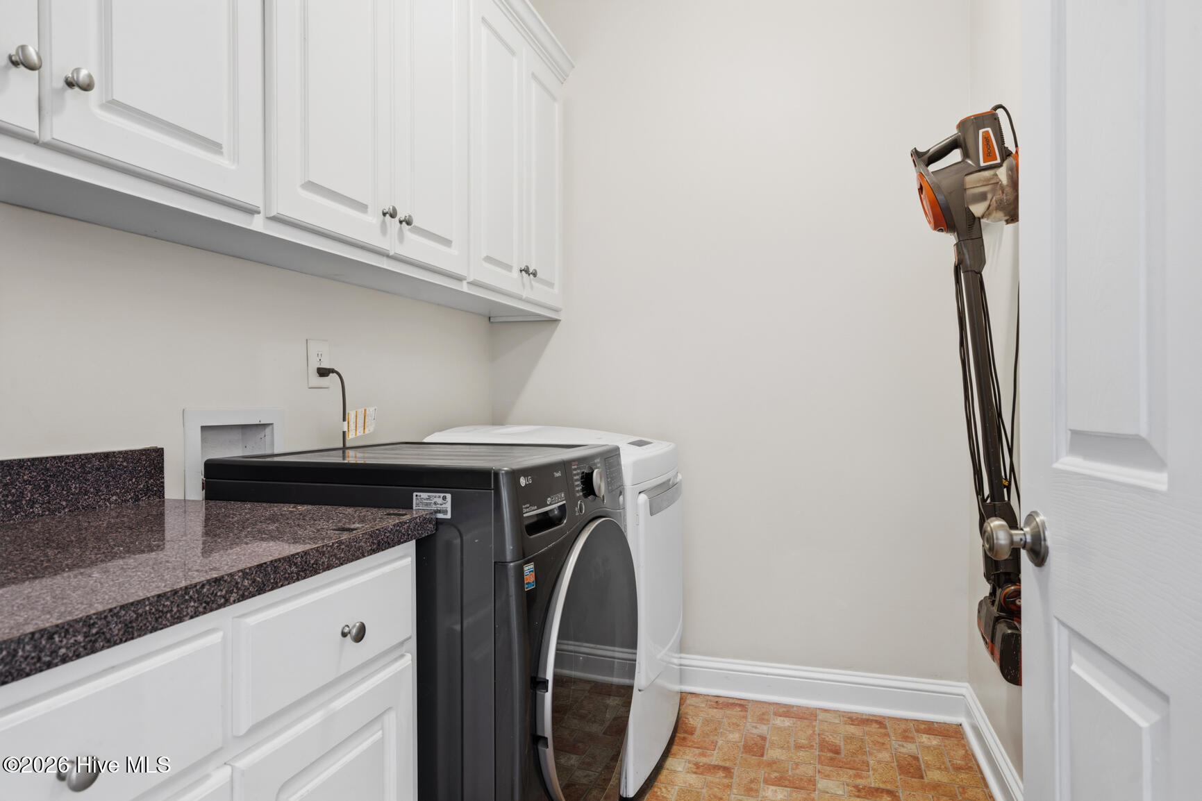 3918 Caitlin Drive Property Photo 18