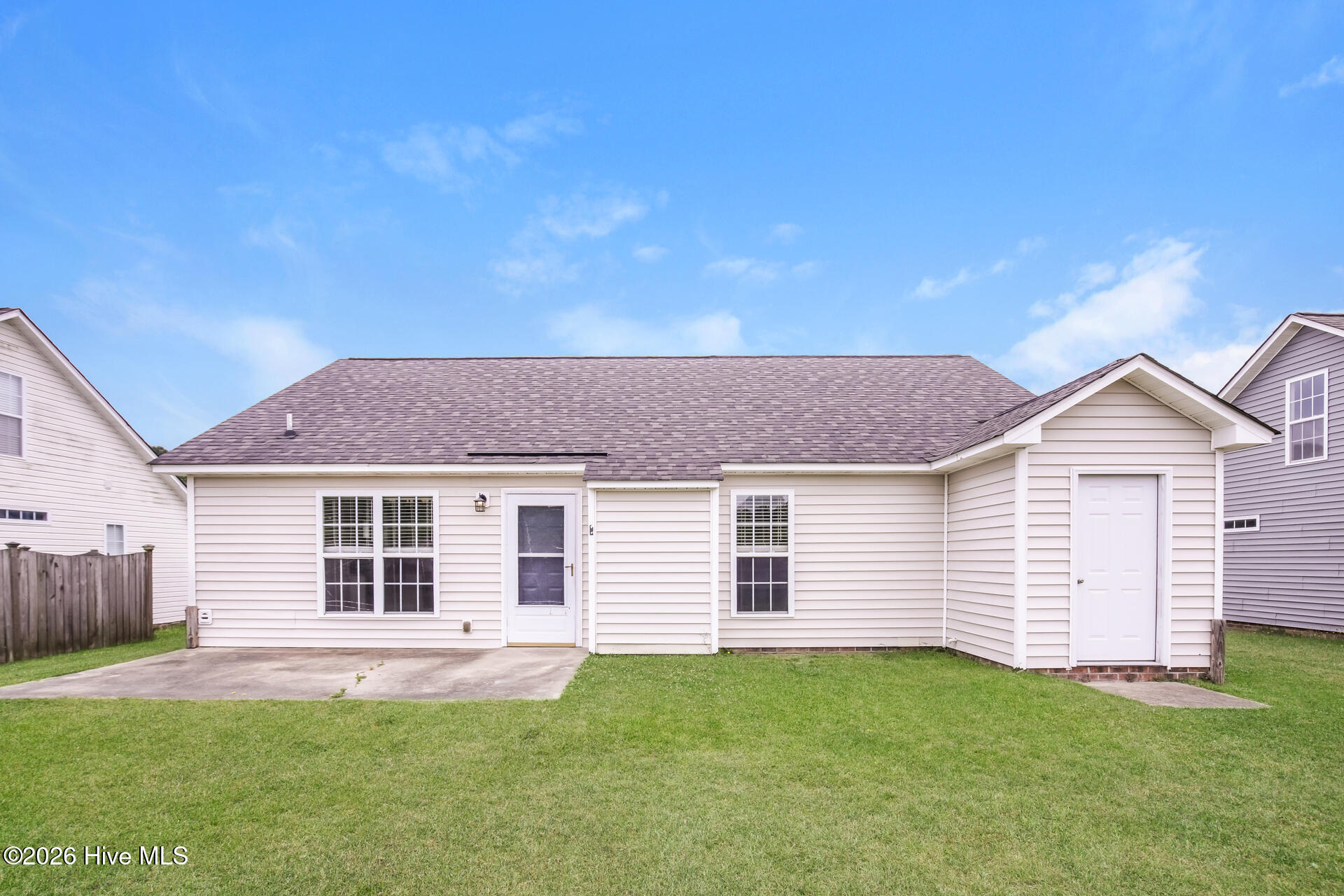 3715 Highland Drive Property Photo 5