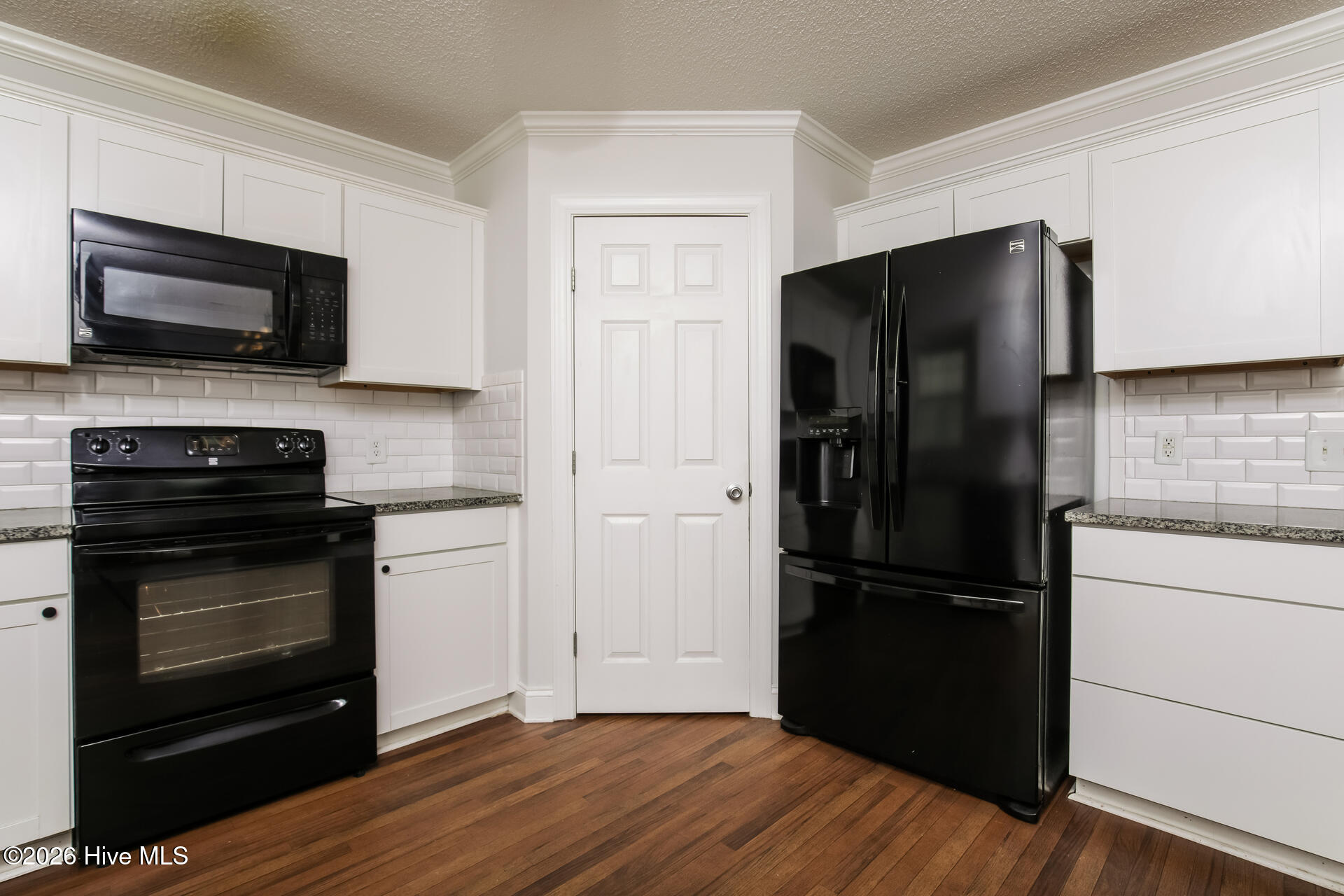 3715 Highland Drive Property Photo 10