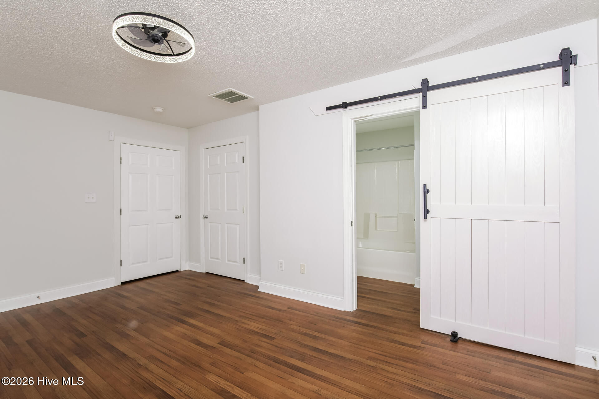 3715 Highland Drive Property Photo 11