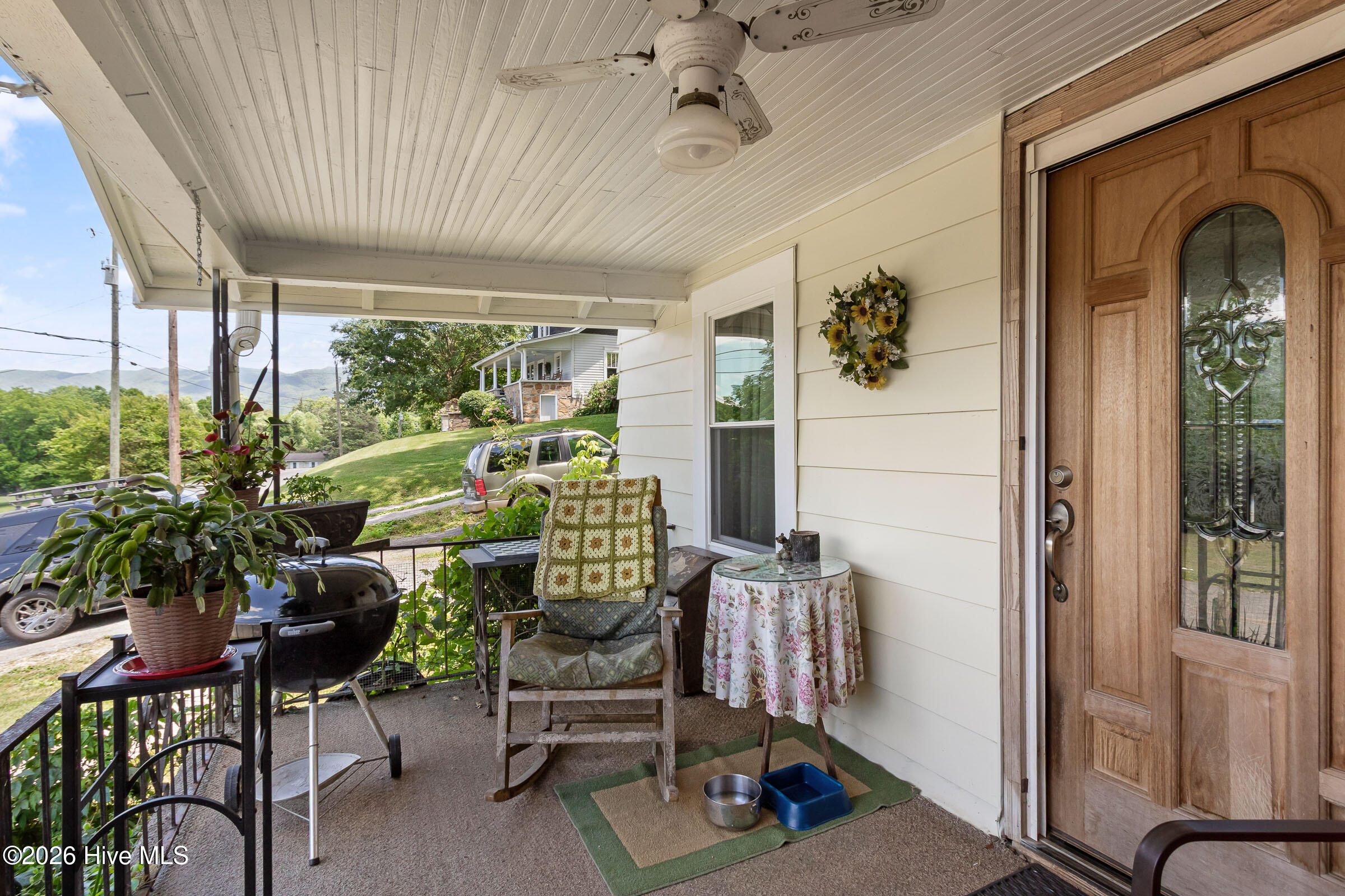 390 Aquone Road Property Photo 6