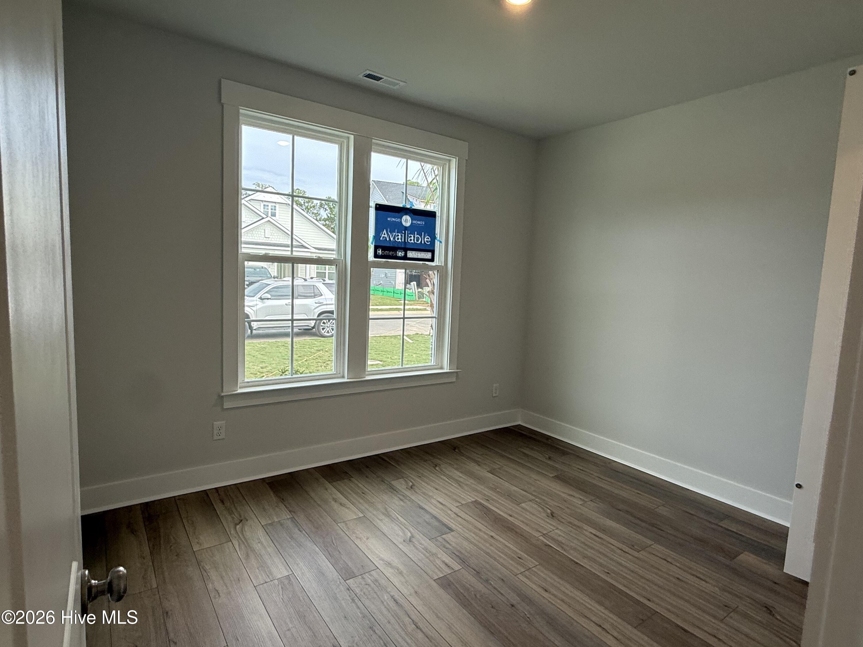 1221 Sunwater Terrace Property Photo 4