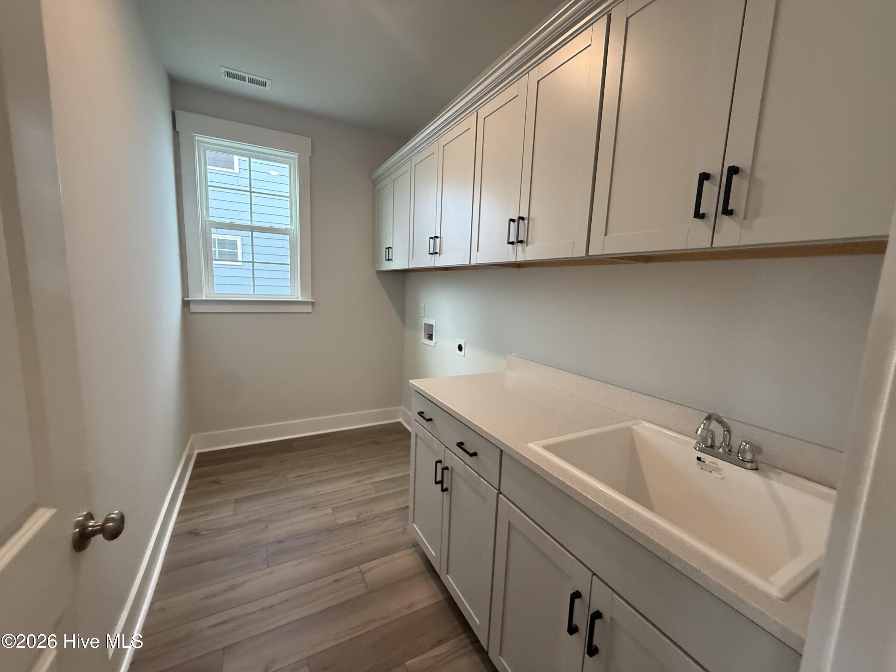 1221 Sunwater Terrace Property Photo 11