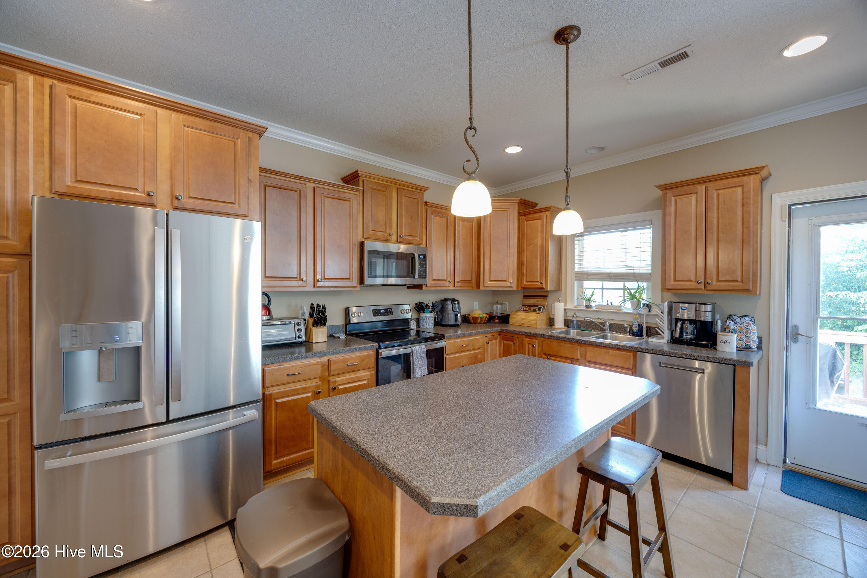 2032 Cambria Drive A Property Photo 10