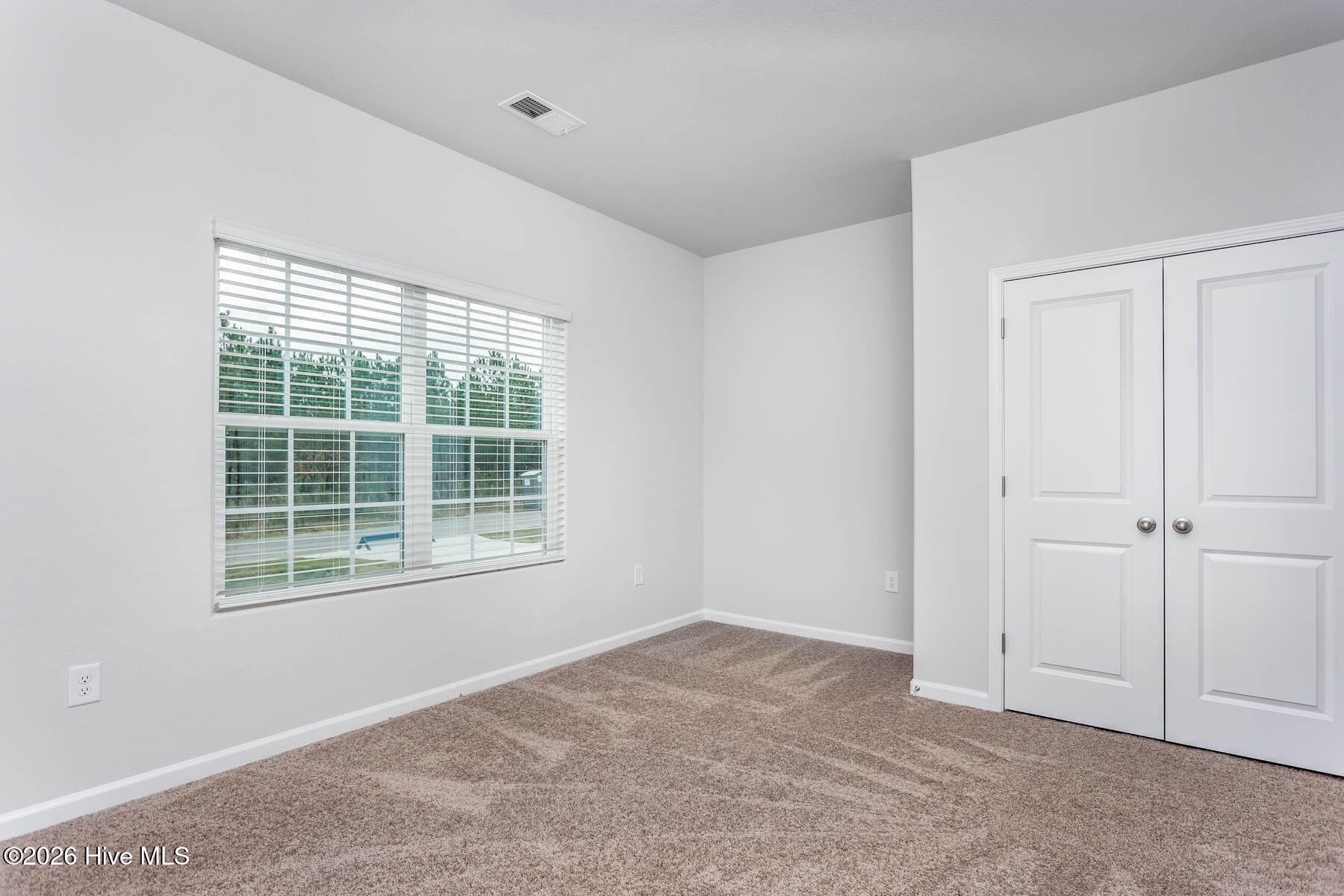 11714 International Drive Property Photo 8