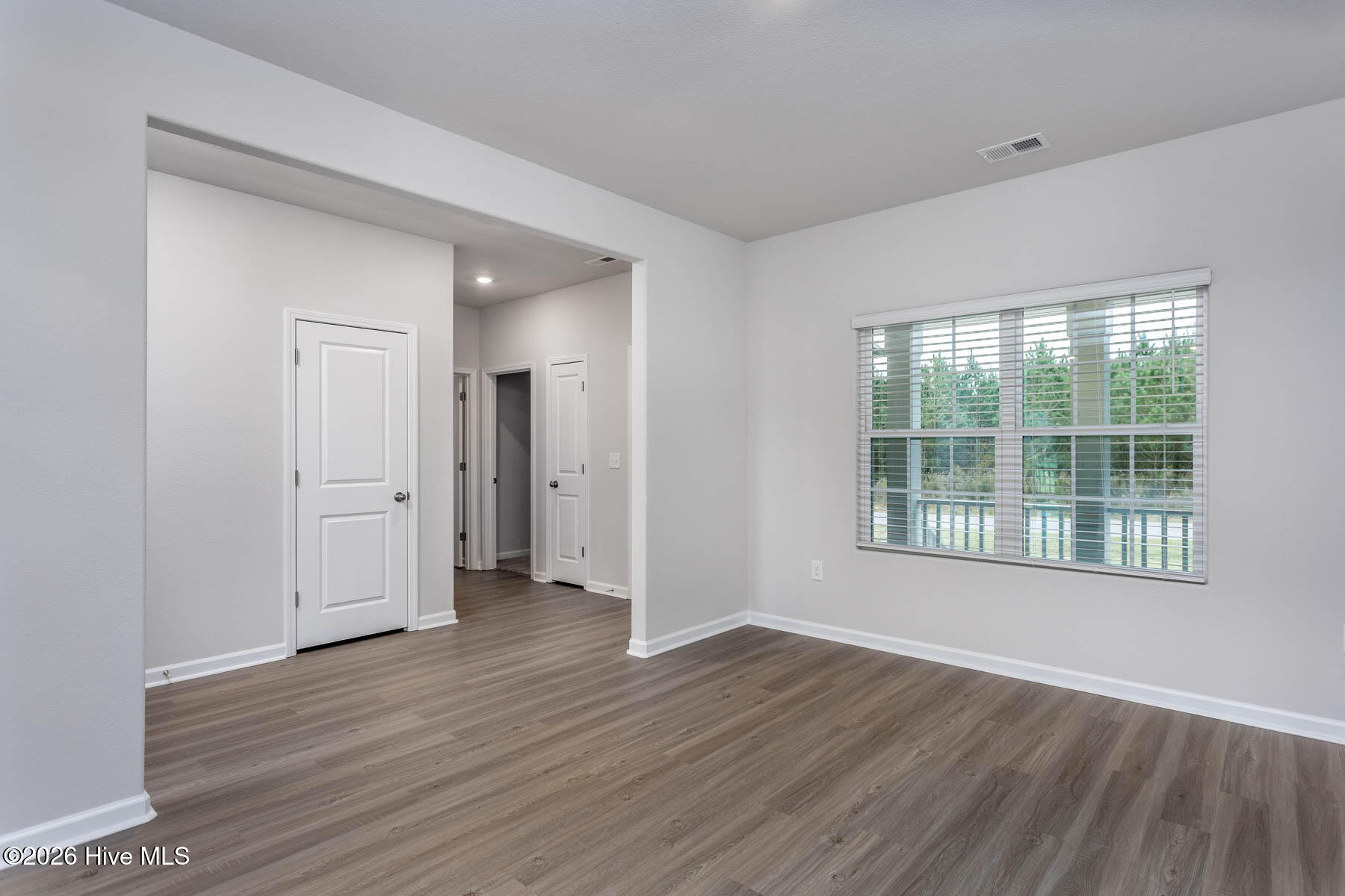 11714 International Drive Property Photo 11