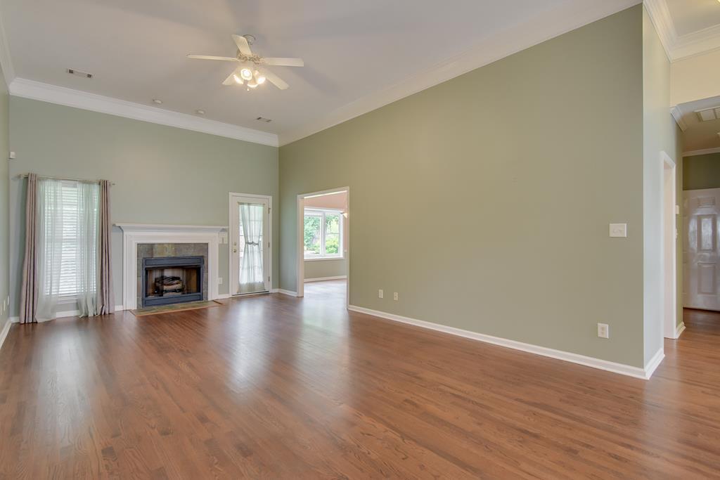 4325 Colony Square Property Photo 5