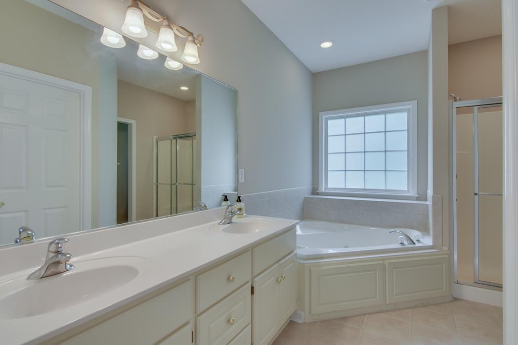 4325 Colony Square Property Photo 20