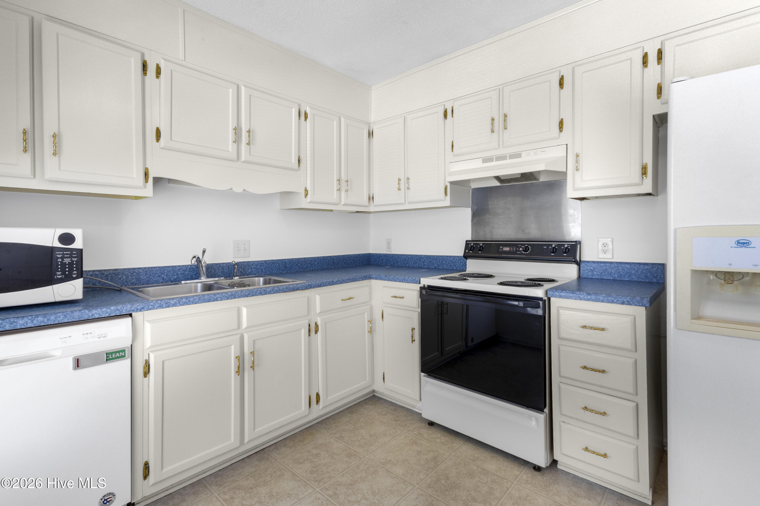 4943 Marlin Court Property Photo 8