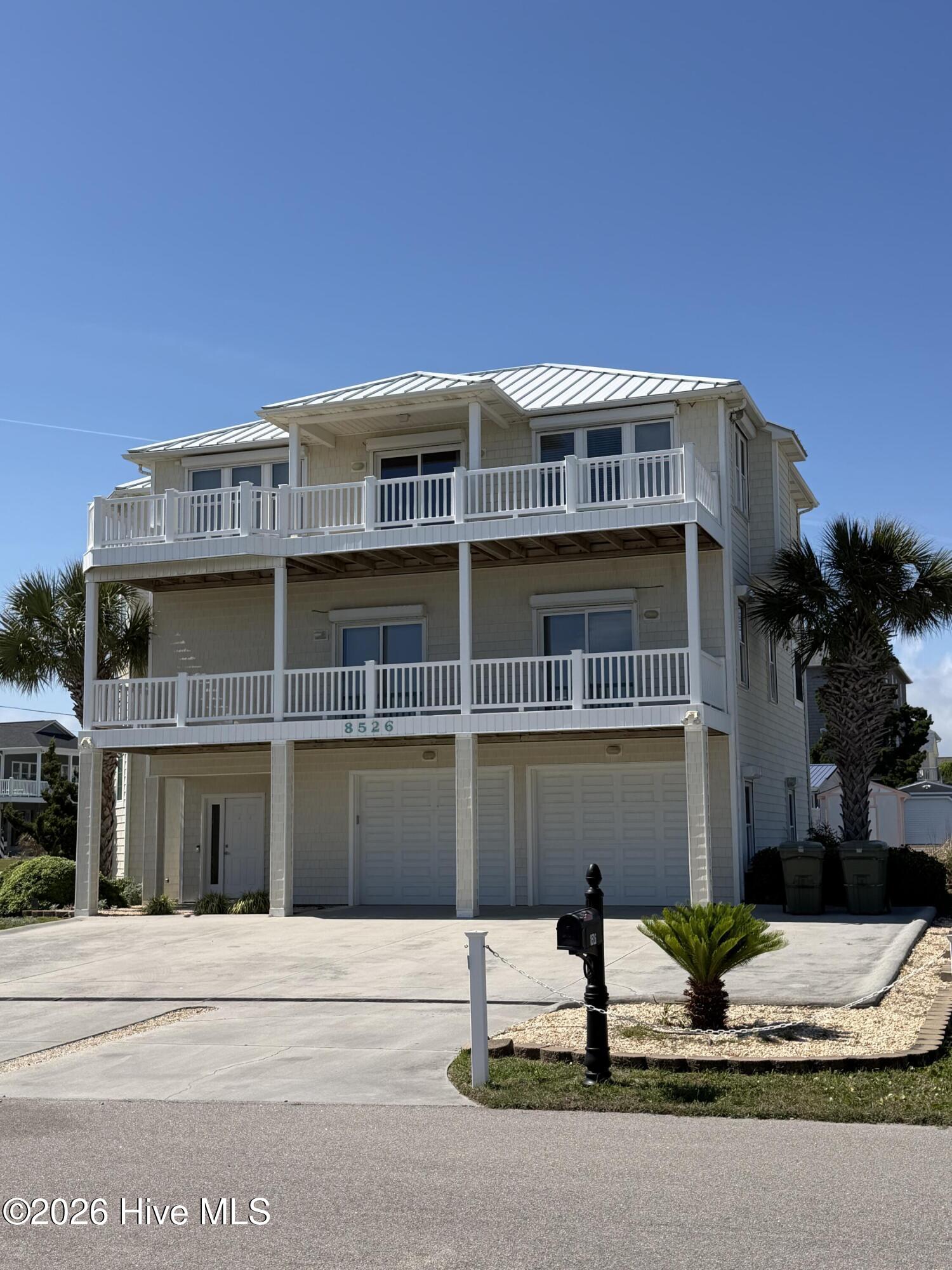 8526 Ocean View Drive Property Photo 3
