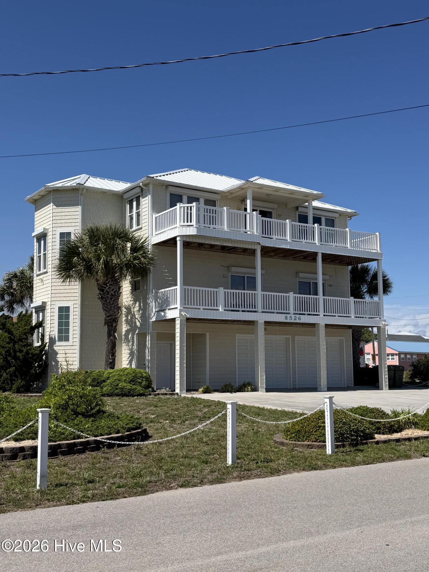 8526 Ocean View Drive Property Photo 4
