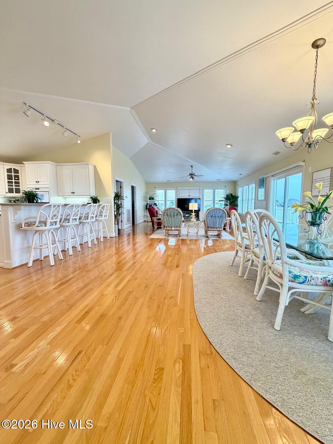 8526 Ocean View Drive Property Photo 8