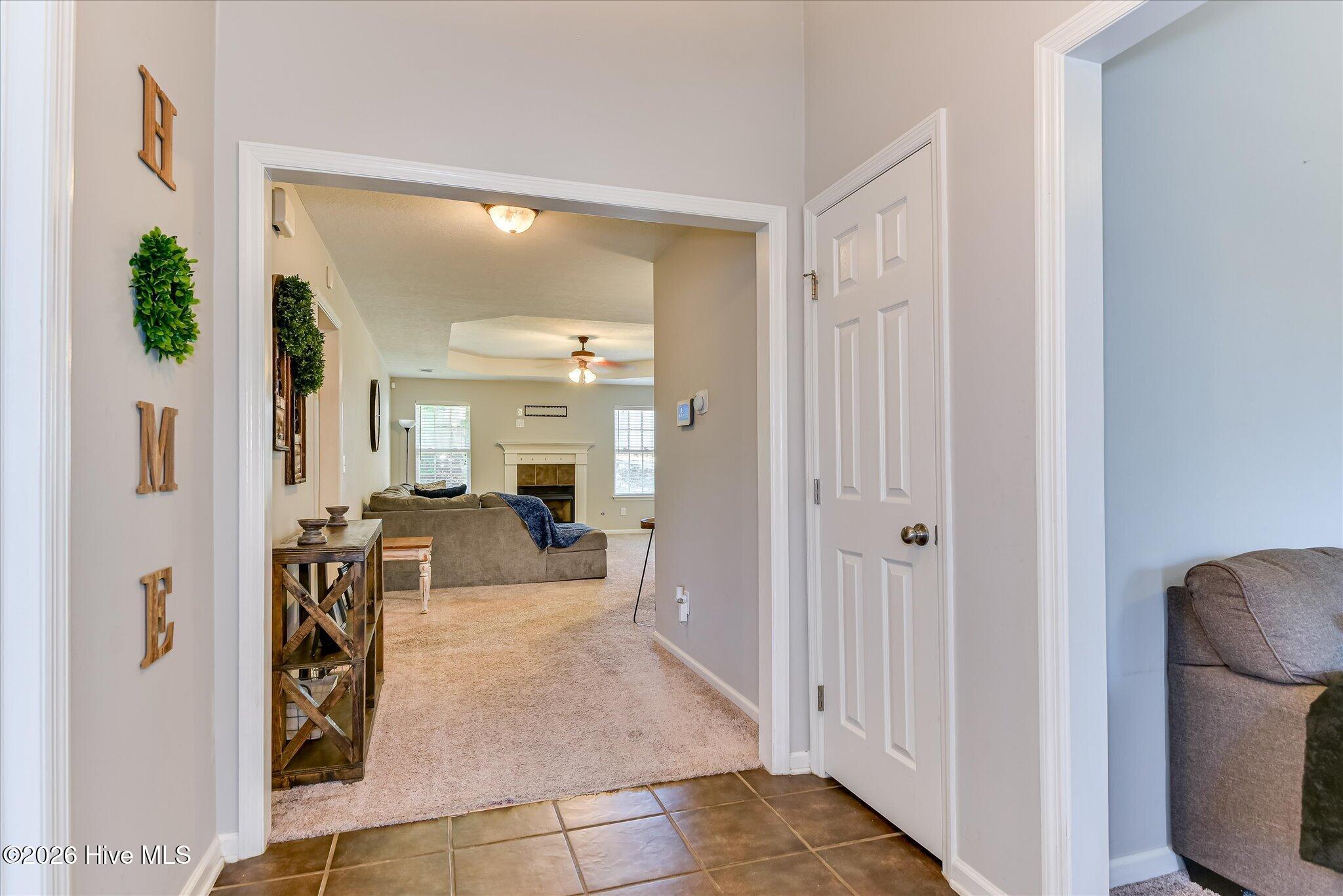 736 Cannock Loop Property Photo 8