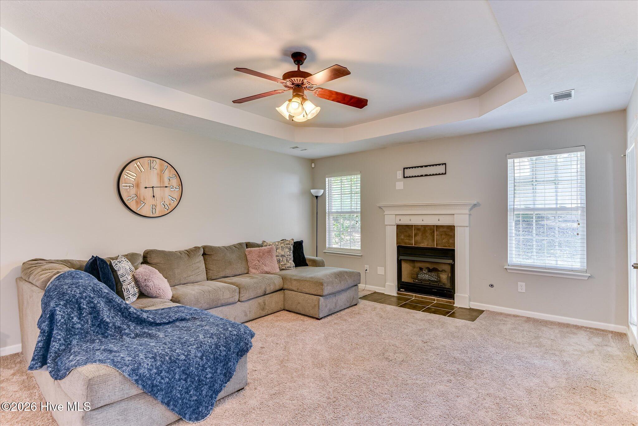 736 Cannock Loop Property Photo 11