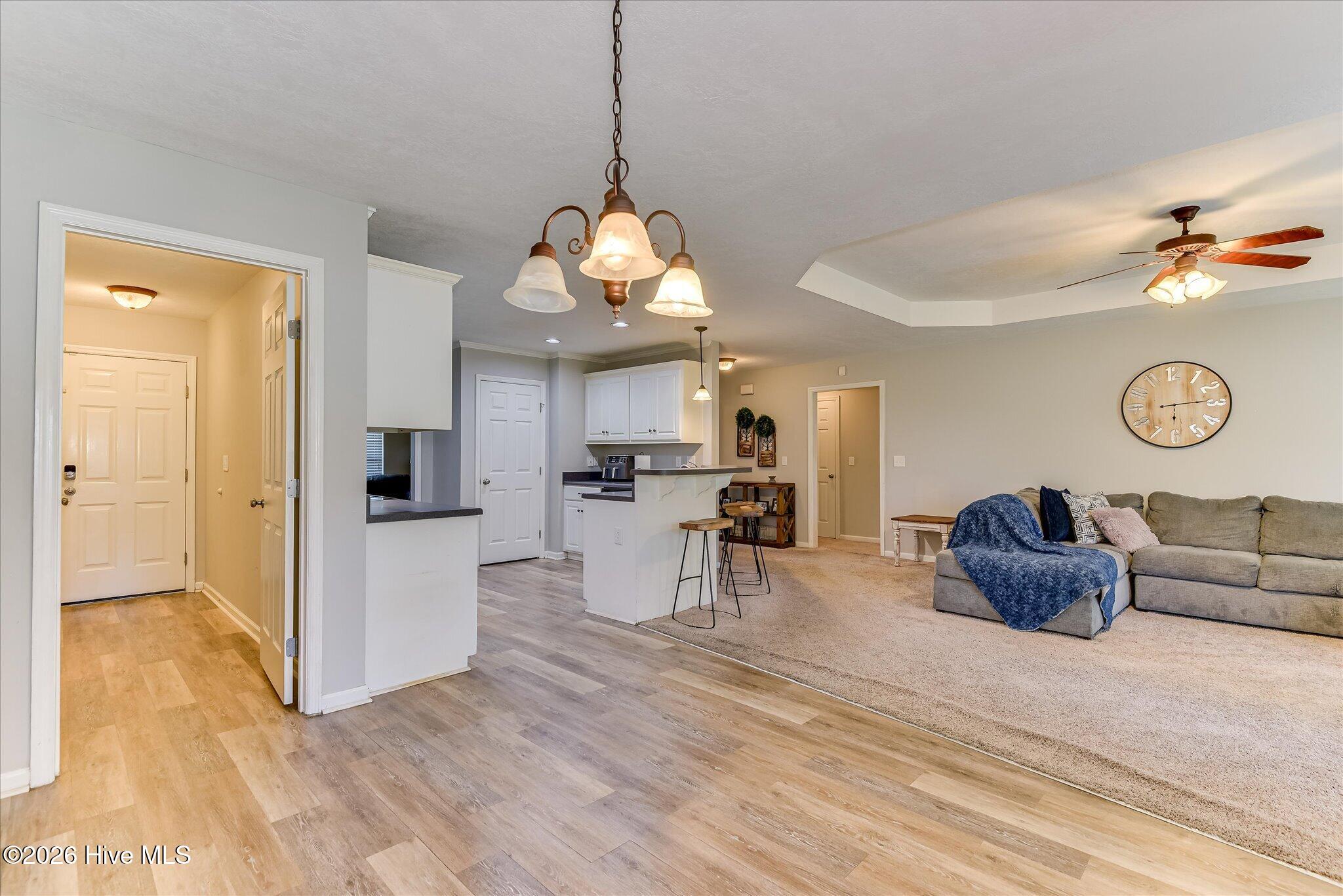 736 Cannock Loop Property Photo 16