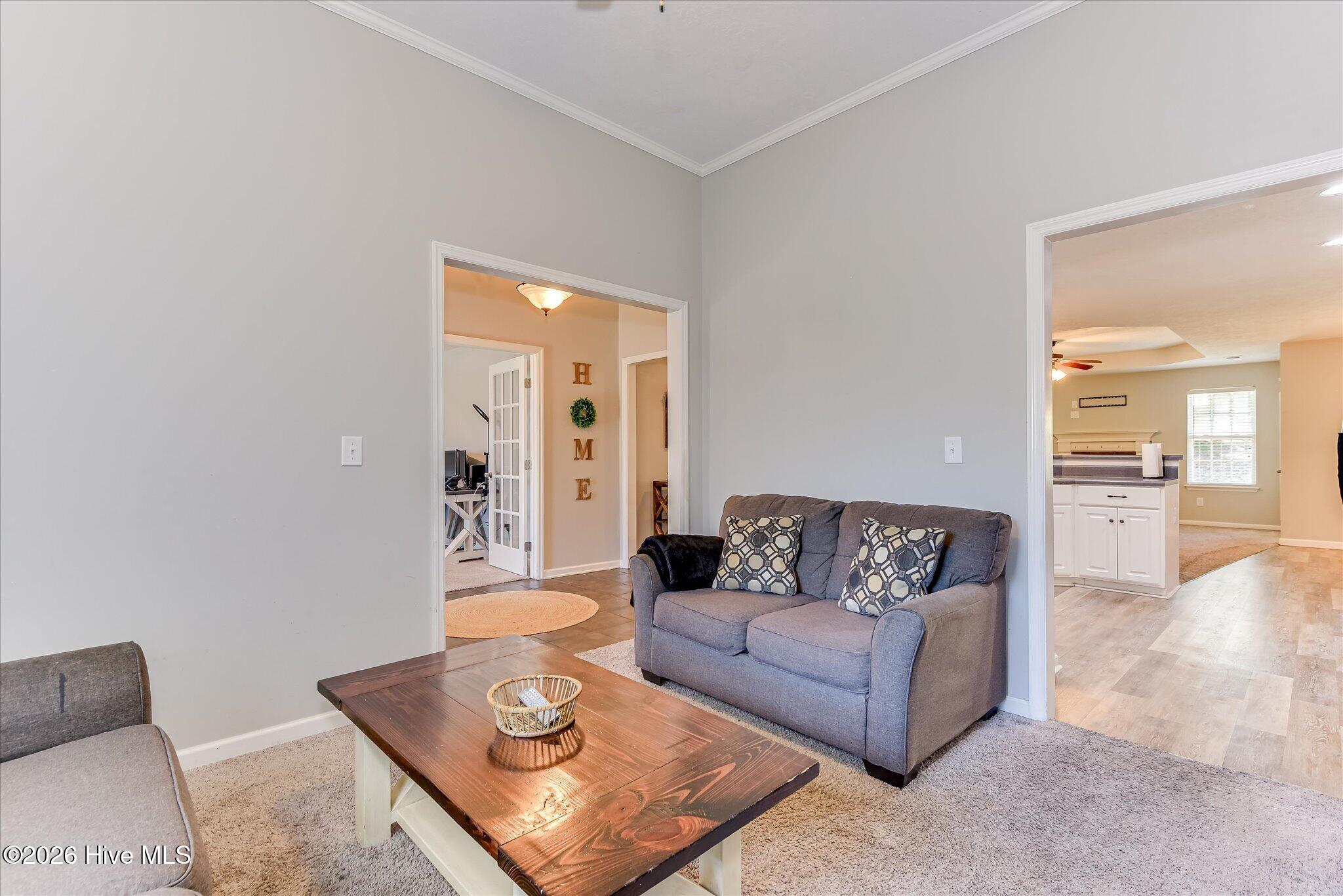 736 Cannock Loop Property Photo 23