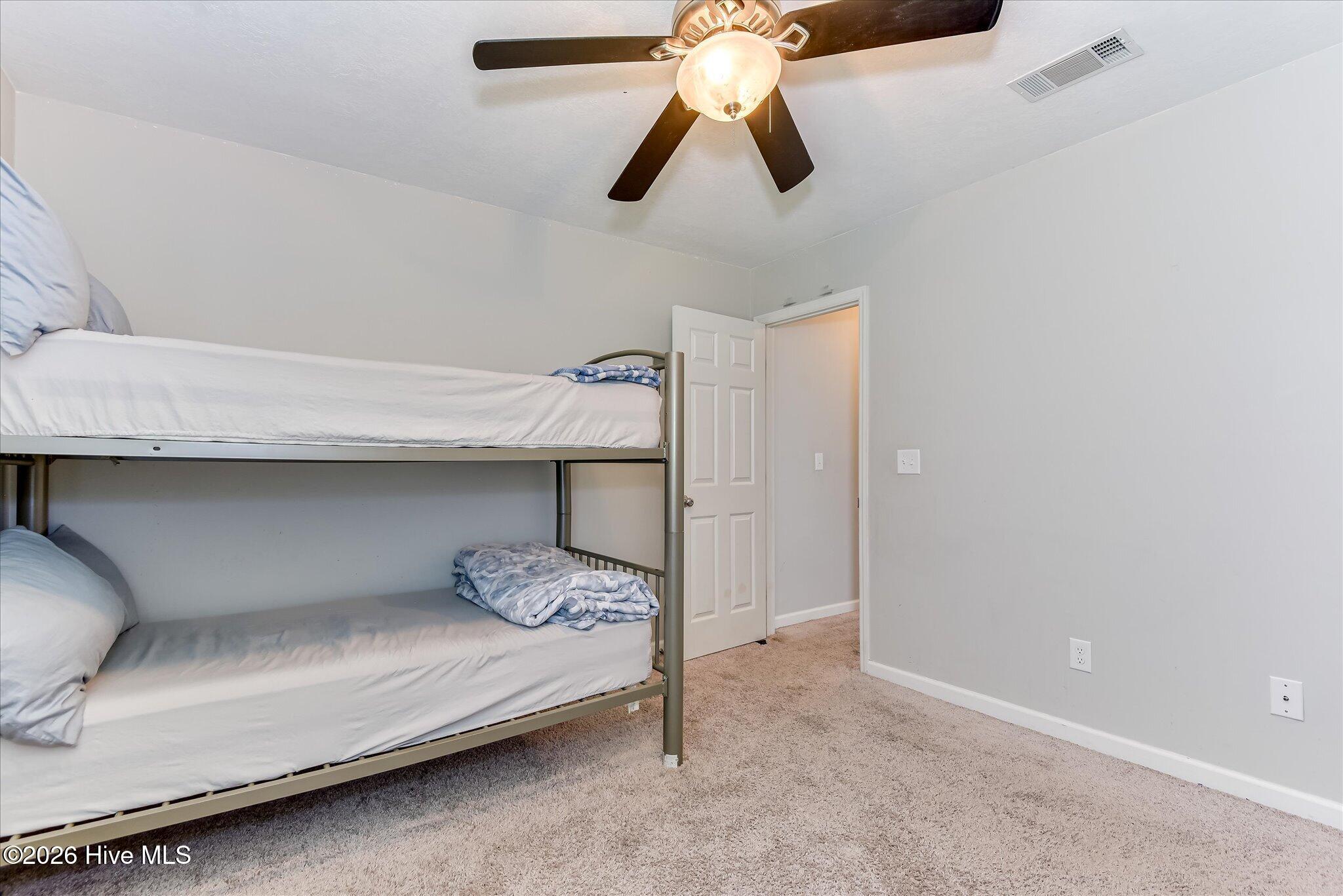 736 Cannock Loop Property Photo 35
