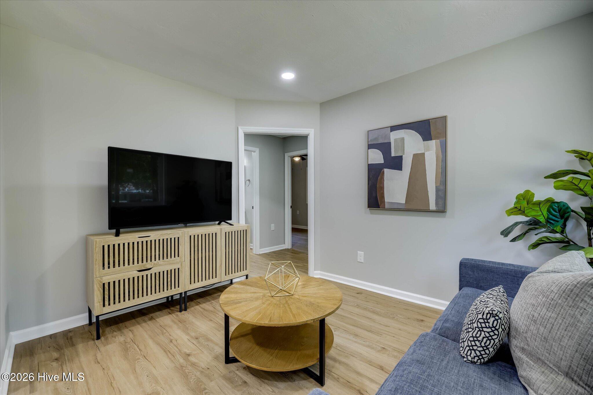1704 Susan Circle Property Photo 5