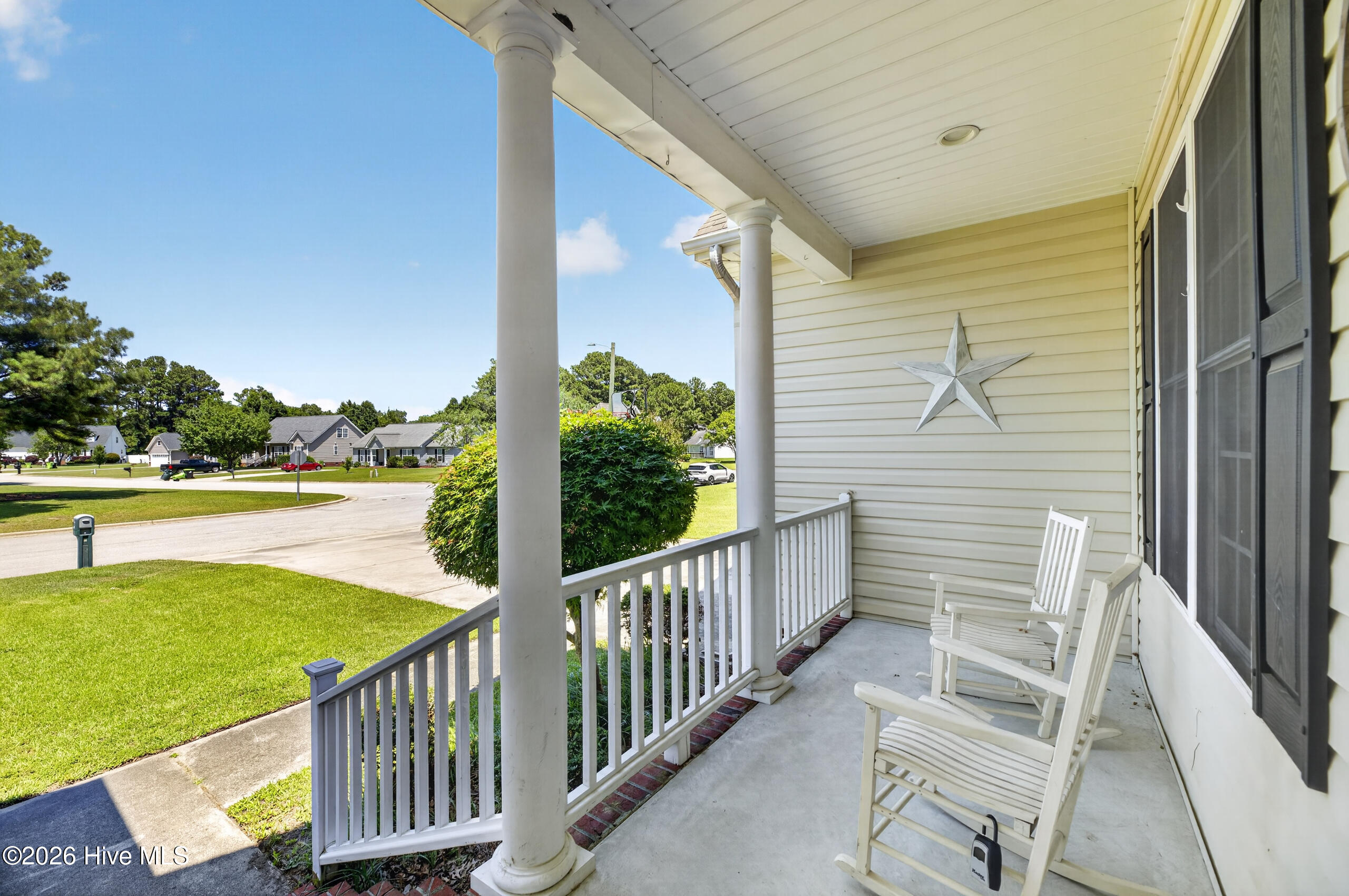 378 Primrose Lane Property Photo 4